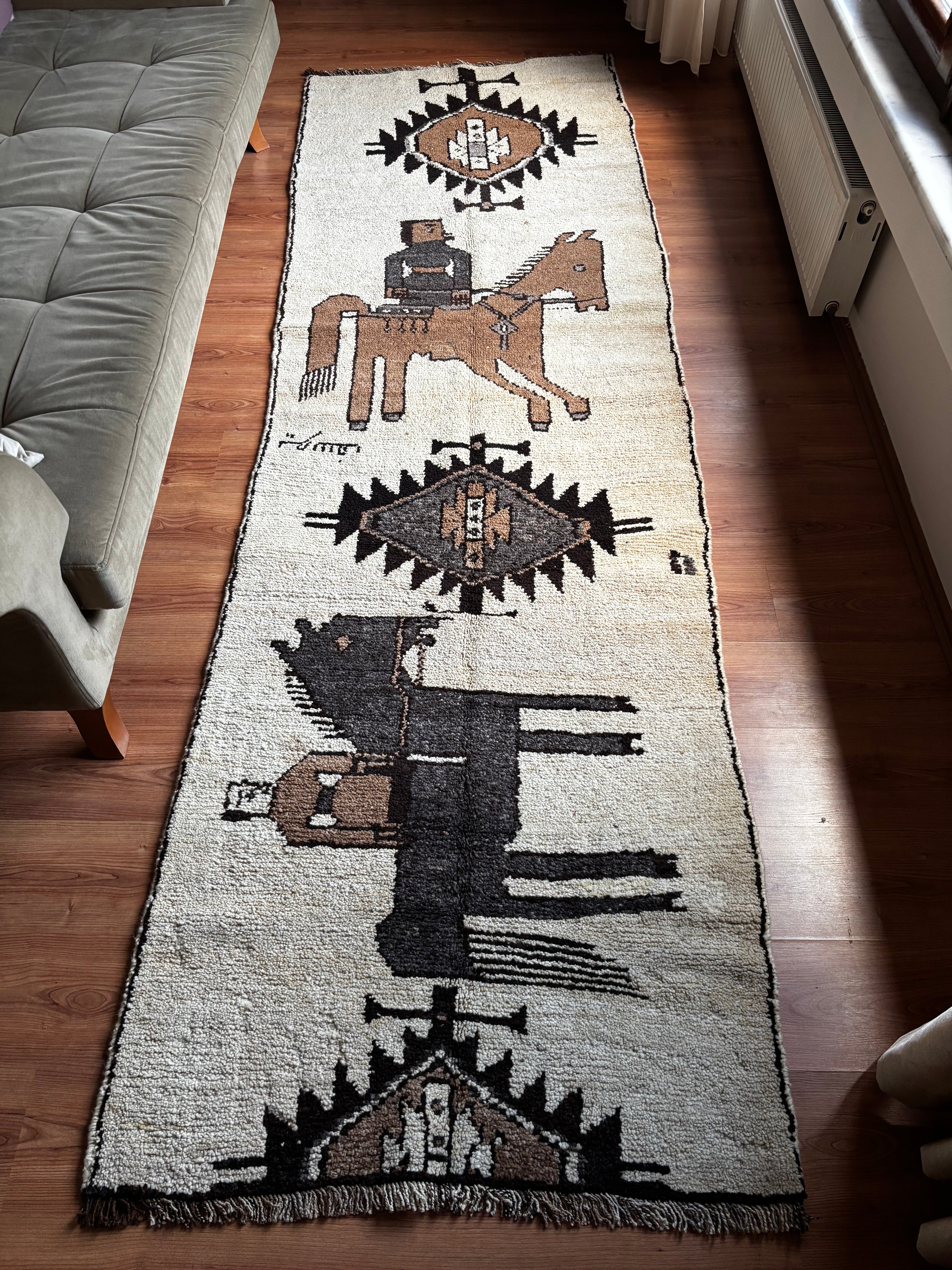 102 × 330 cm | Handmade Kurdish Figurative Tribal Runner