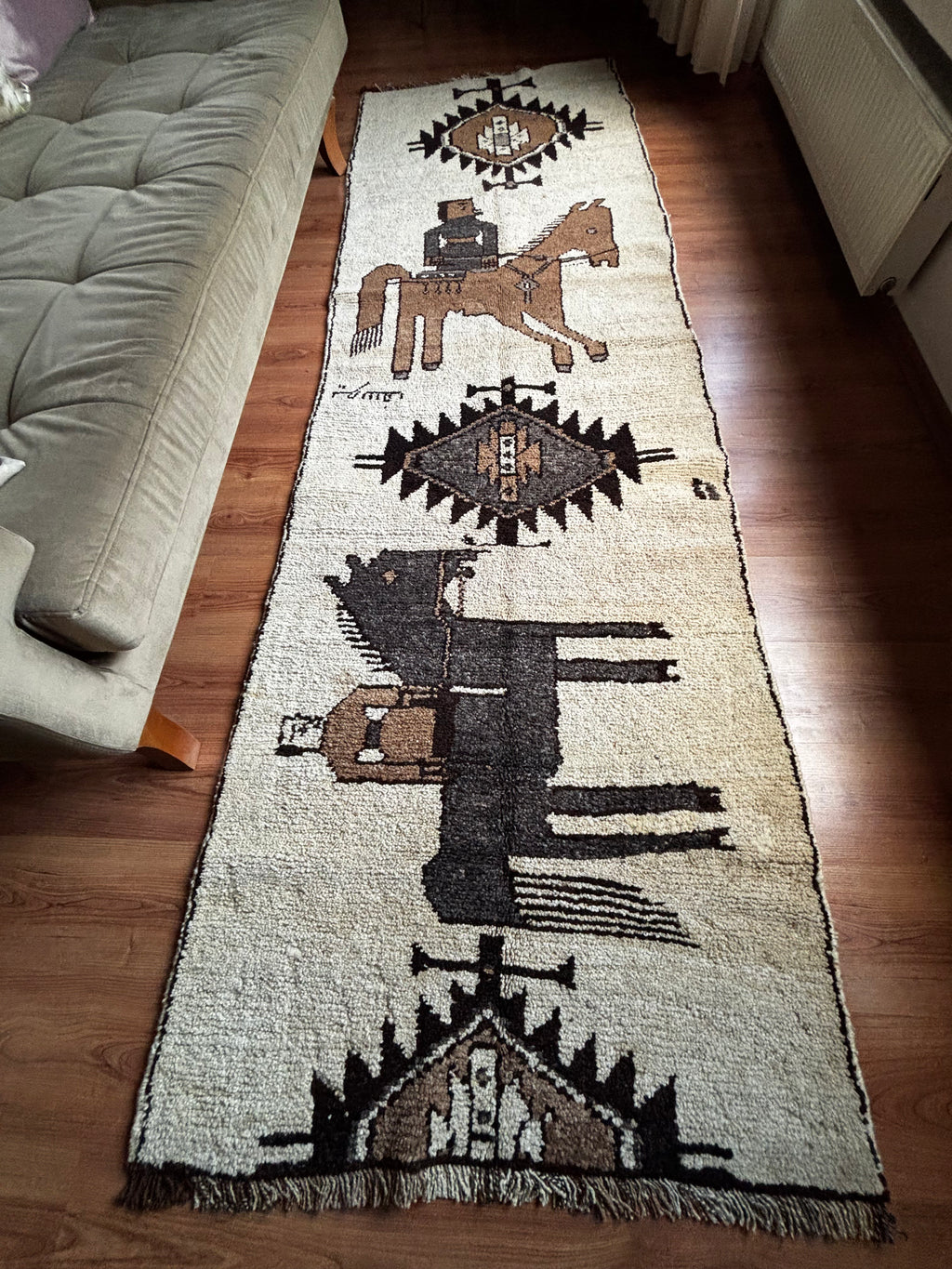 102 × 330 cm | Handmade Kurdish Figurative Tribal Runner