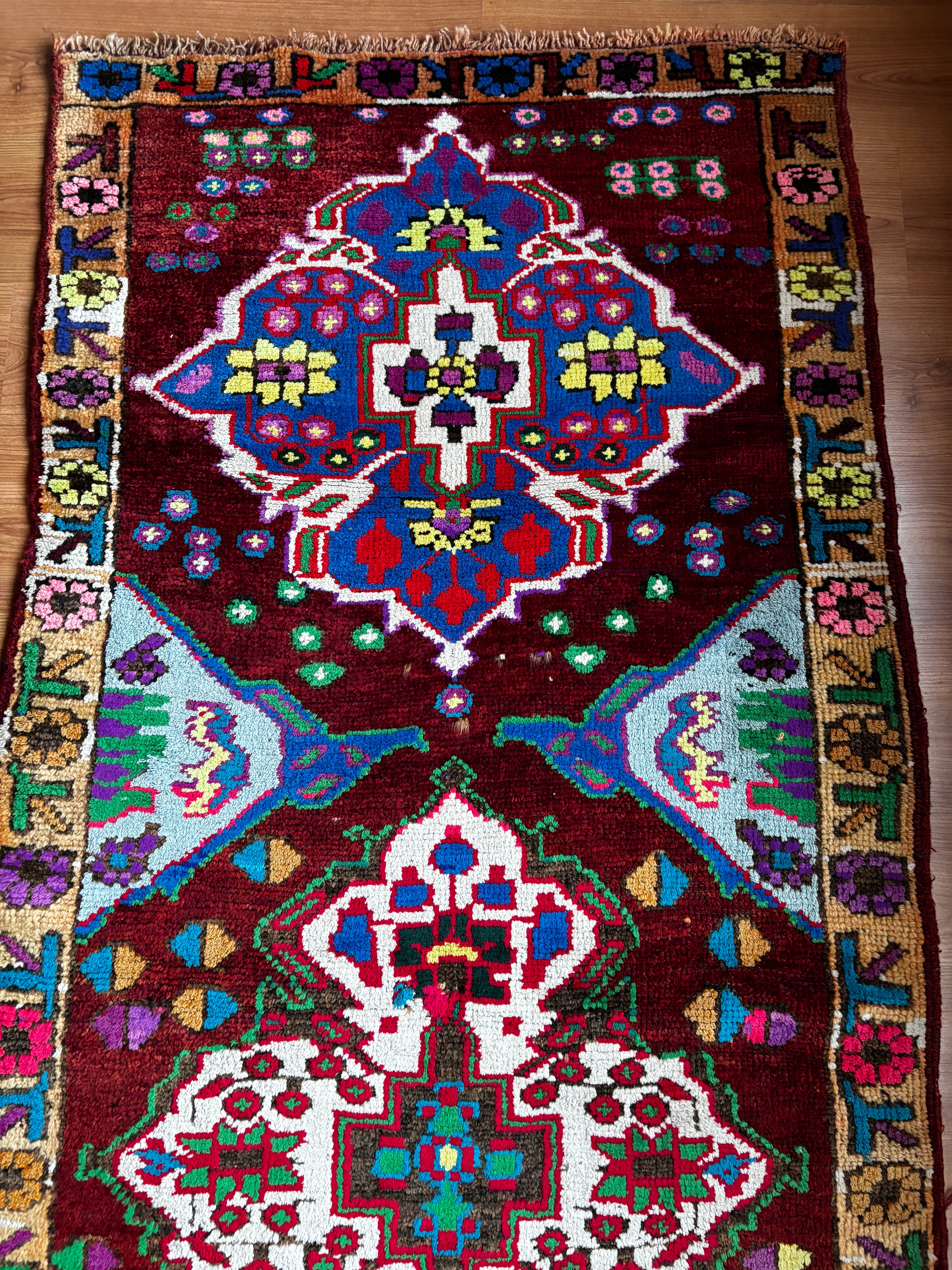 Herki Tribal Runner Rug – Burgundy · 96 × 337 cm
