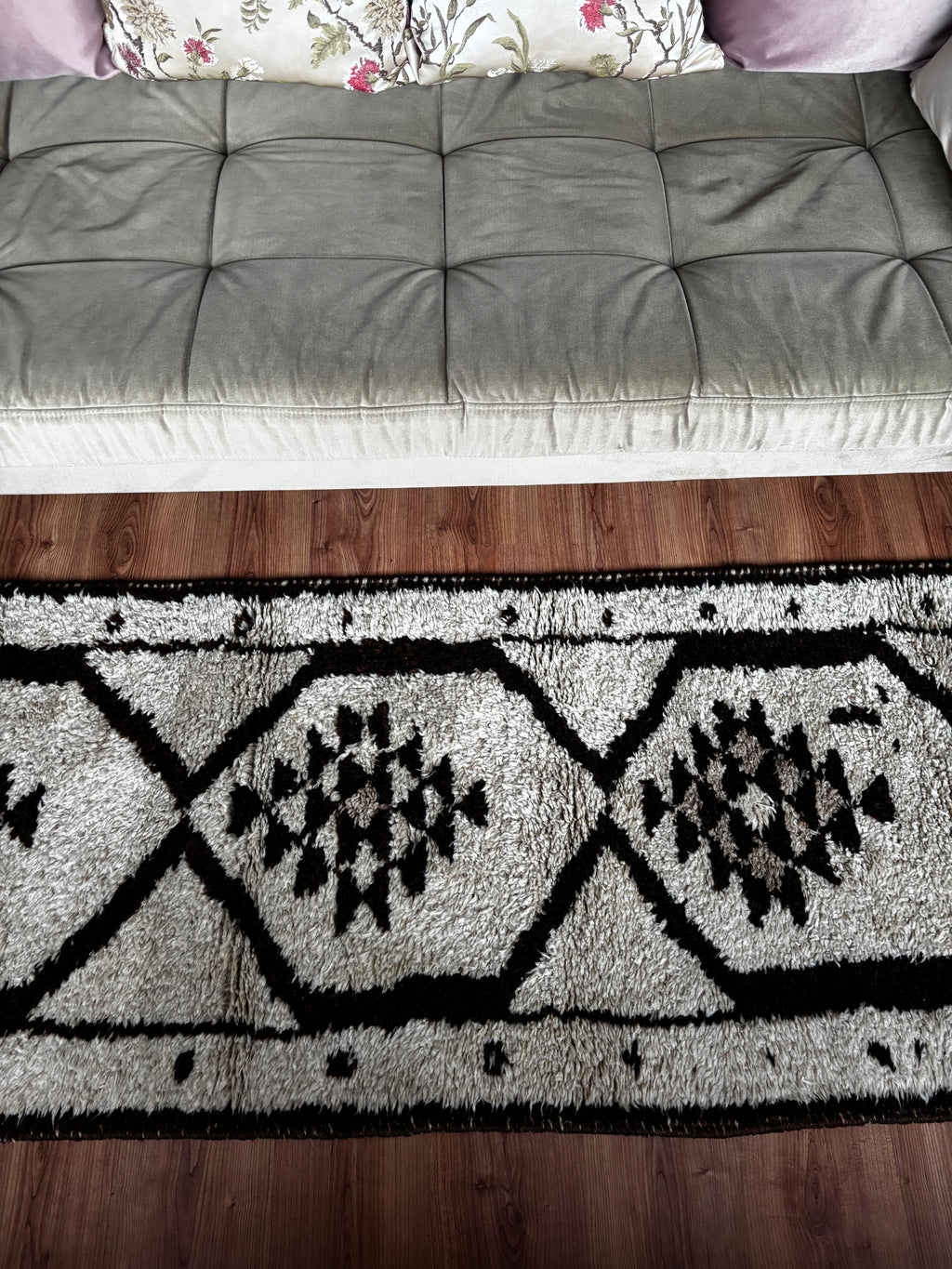 Herki Tribal Runner Rug – Ivory · 80 × 320 cm