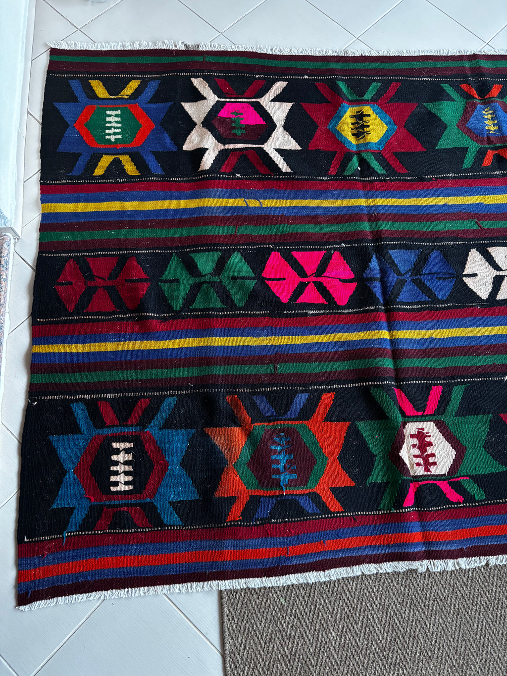 160 × 200 cm Vintage Afyon Kilim – Handmade Turkish Wool Carpet