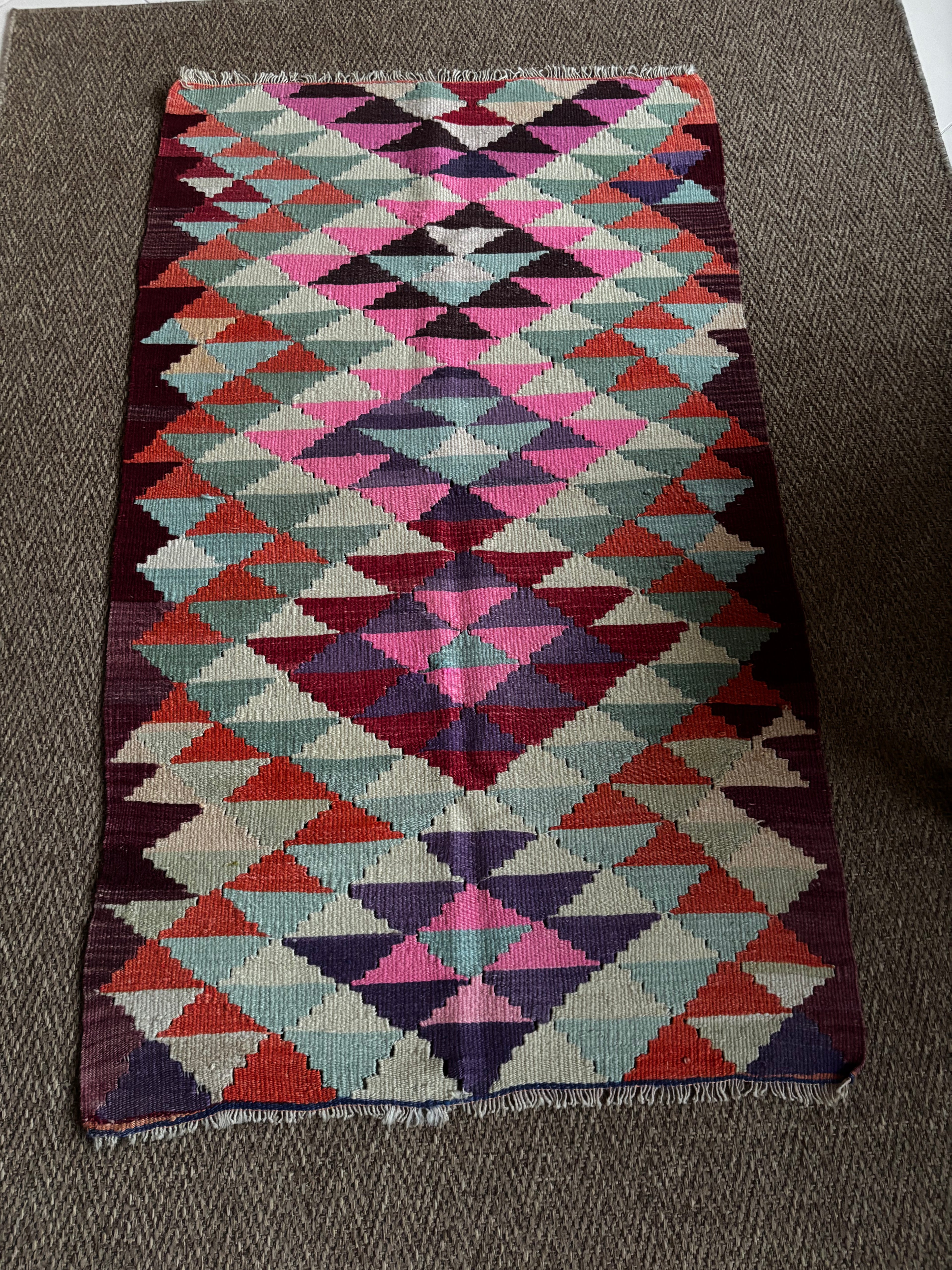 91 × 155 cm Vintage Antalya Kilim – Handmade Turkish Wool Carpet