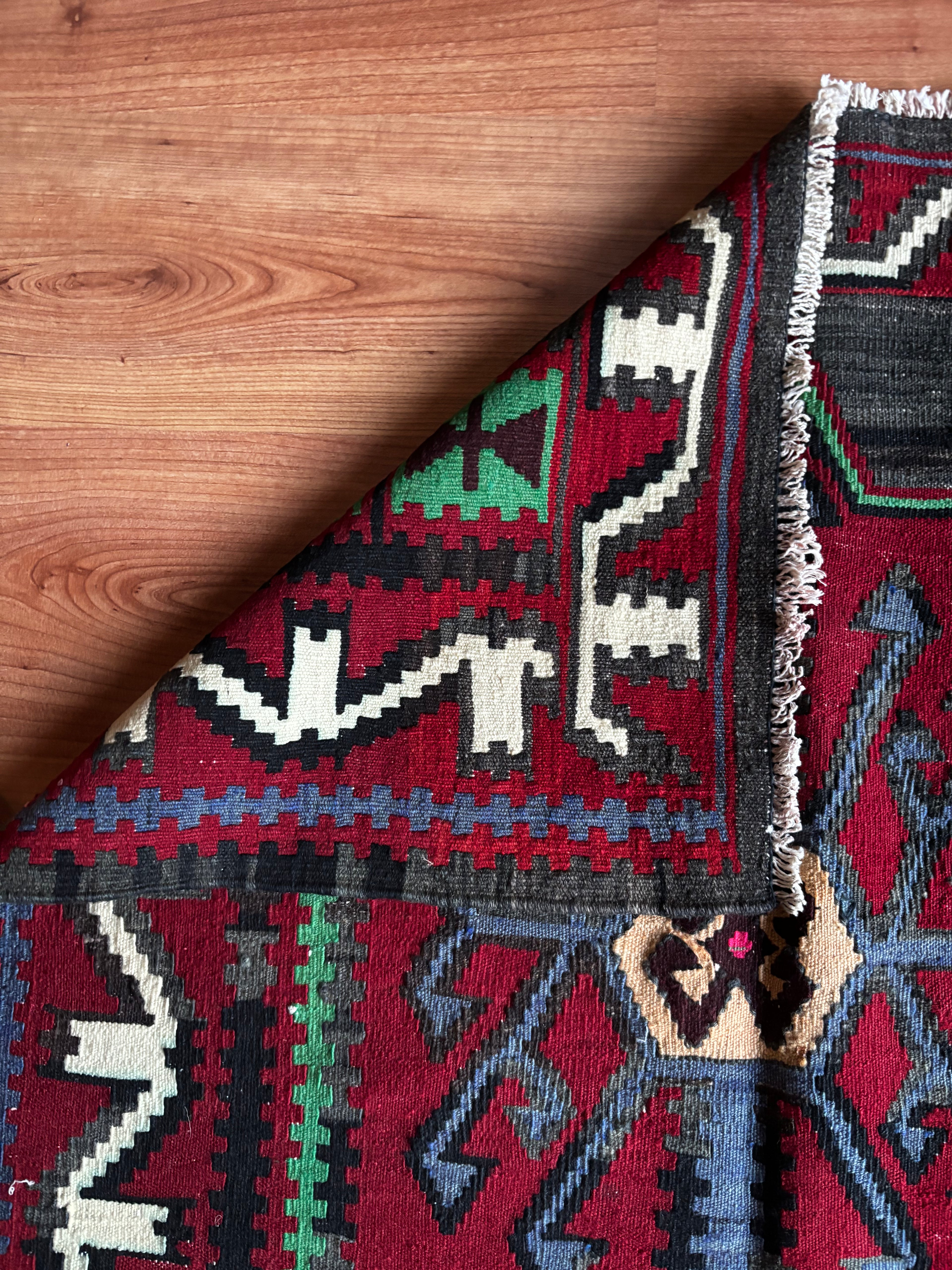 320 × 185 cm - Daghestan Kuba Kilim