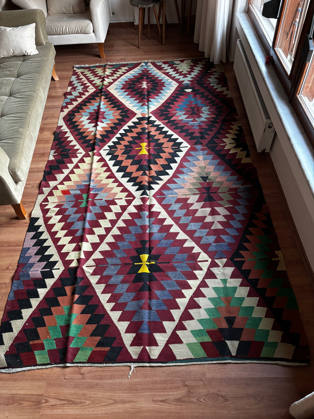175 × 345 cm | Handmade Uşak Kelle Boyu Wool Kilim