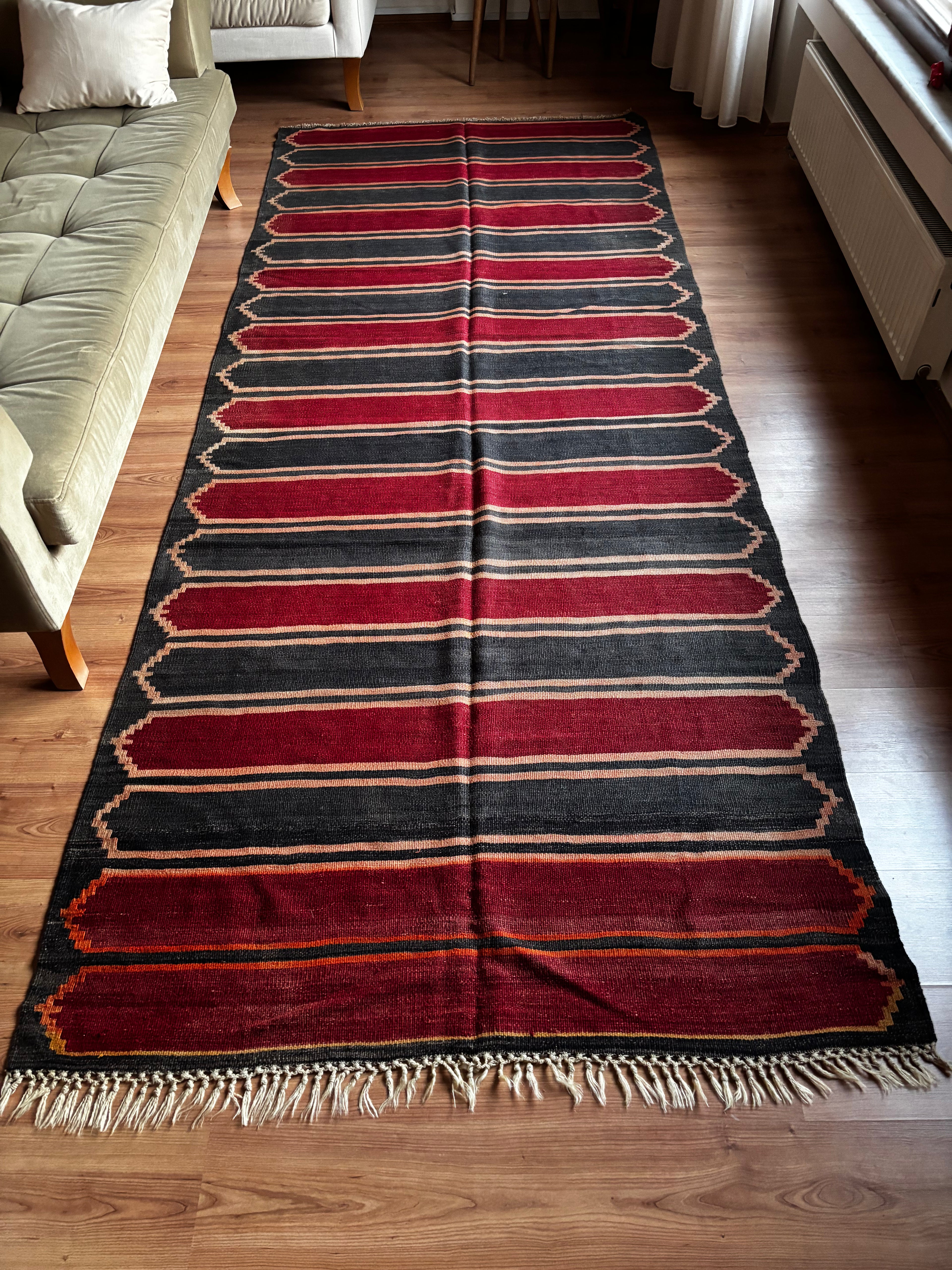 135 × 350 cm | Handmade Sivas Wool Runner Kilim