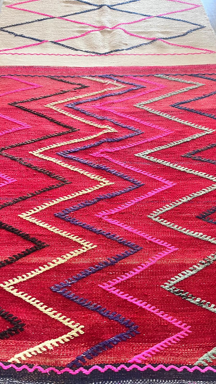 Handwoven Anatolian Runner Kilim – 115x310 cm – Wool Bohemian Tribal Rug