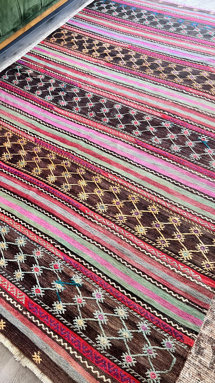 Vintage Anatolian Kilim Rug – 175x272 cm – Handwoven Wool Bohemian Flatweave