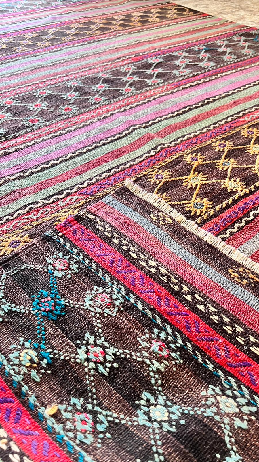 Vintage Anatolian Kilim Rug – 175x272 cm – Handwoven Wool Bohemian Flatweave