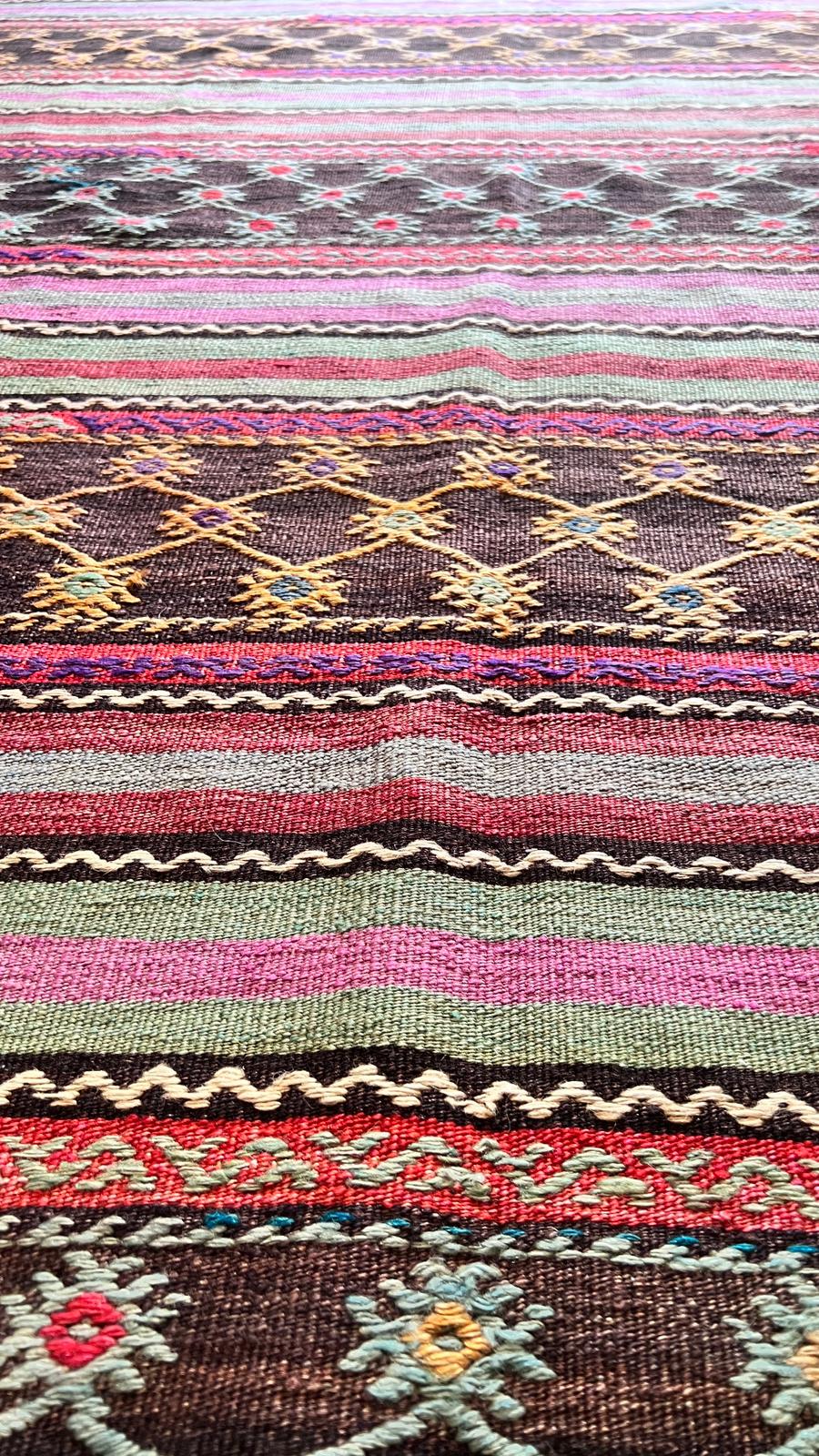 Vintage Anatolian Kilim Rug – 175x272 cm – Handwoven Wool Bohemian Flatweave