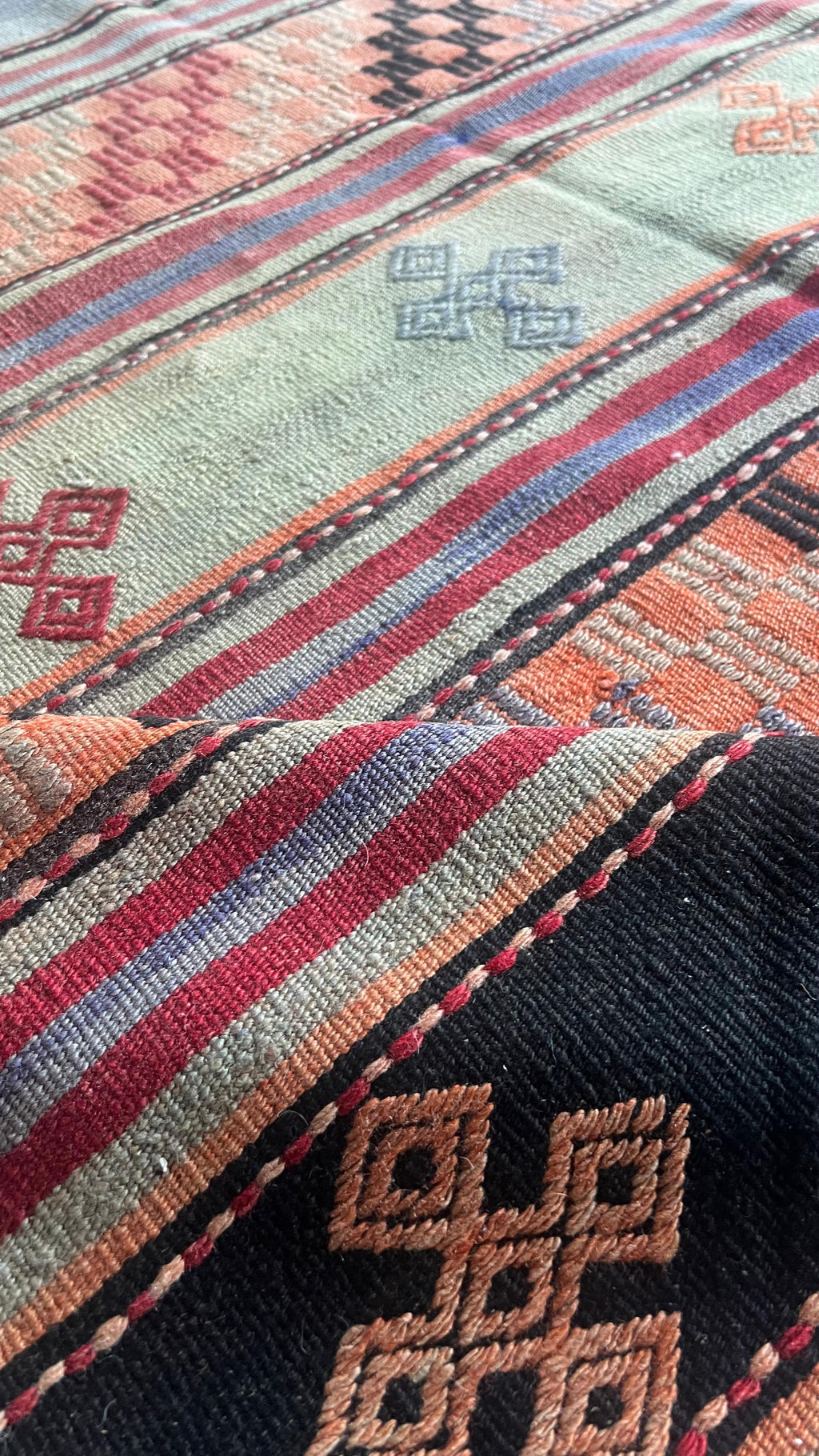 Handmade Turkish Balıkesir Kilim – 176 × 176 cm