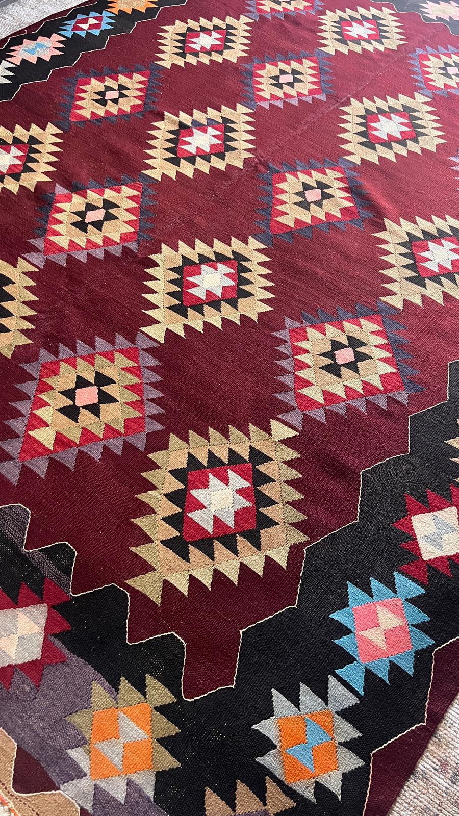 Handwoven Balıkesir Kilim Rug – 198 × 268 cm – Vintage Turkish Wool Rug – Tribal Geometric Flatweave