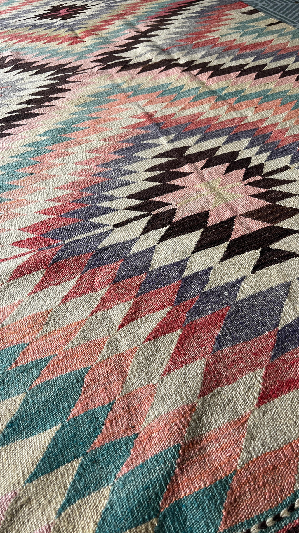 Vintage Muğla Bencik Kilim – 129 × 250 cm – Handmade Wool Turkish Kilim