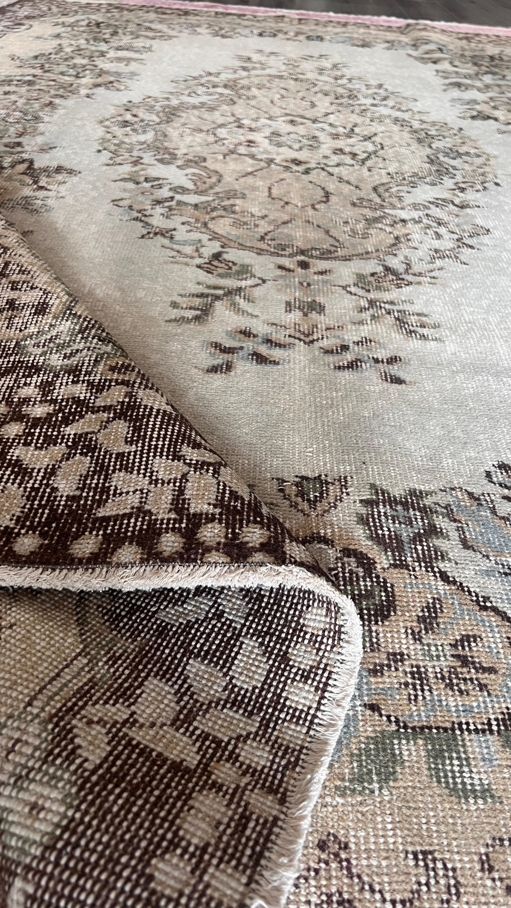 Antique Turkish Vintage Rug – 177 × 271 cm – Handmade Wool Anatolian Rug