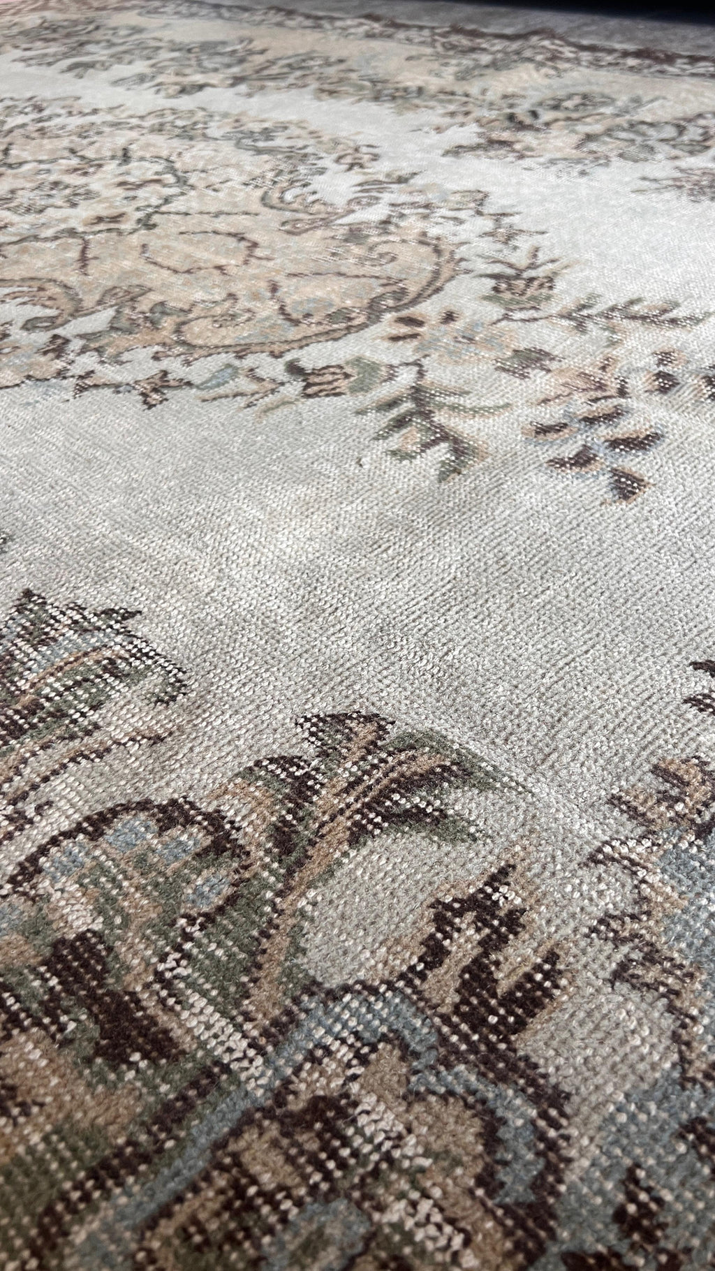 Antique Turkish Vintage Rug – 177 × 271 cm – Handmade Wool Anatolian Rug