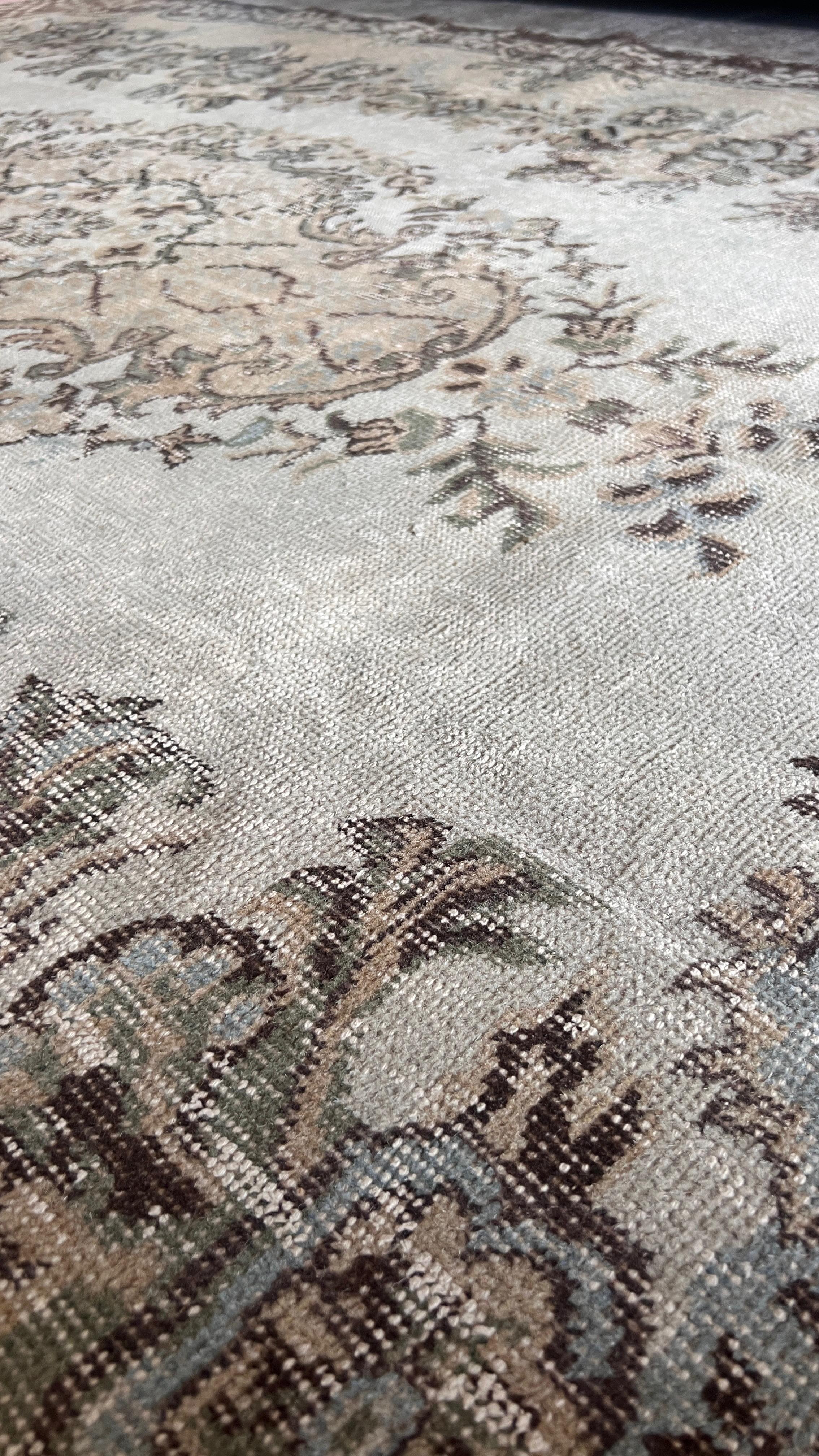 Antique Turkish Vintage Rug – 177 × 271 cm – Handmade Wool Anatolian Rug