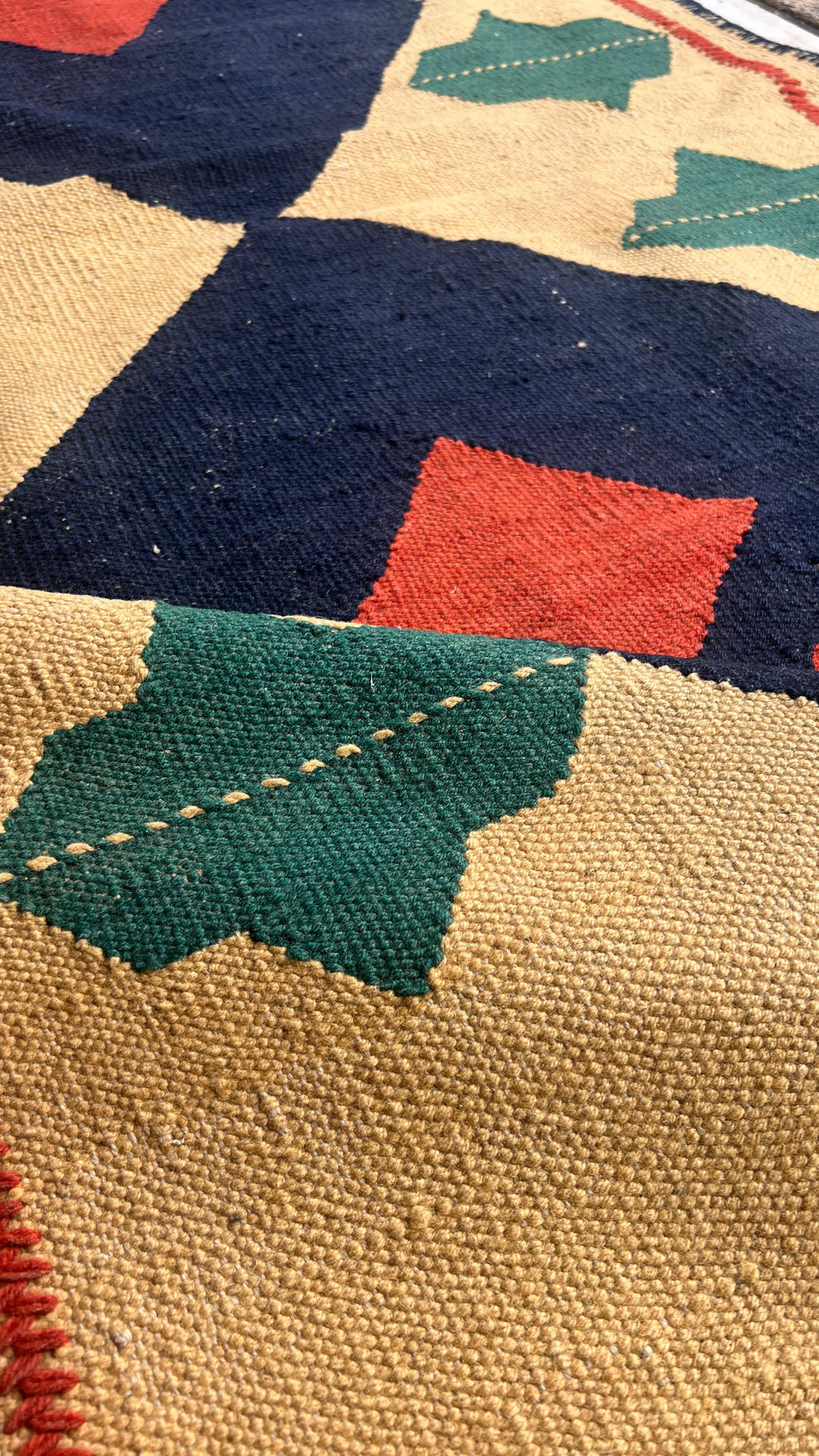 Handmade Turkish Uşak Kilim – 113 × 223 cm – Vintage Wool Tribal Rug