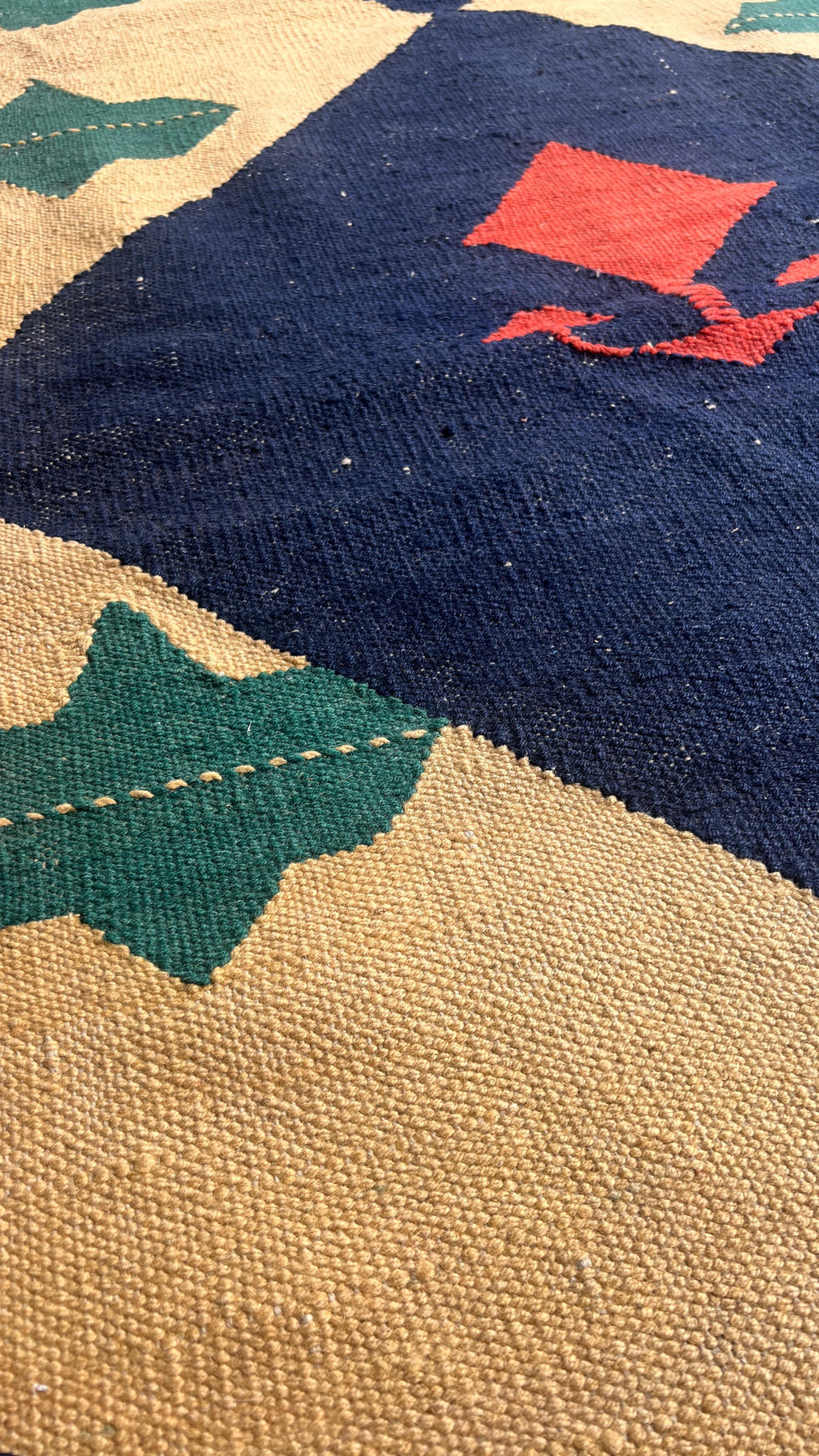 Handmade Turkish Uşak Kilim – 113 × 223 cm – Vintage Wool Tribal Rug