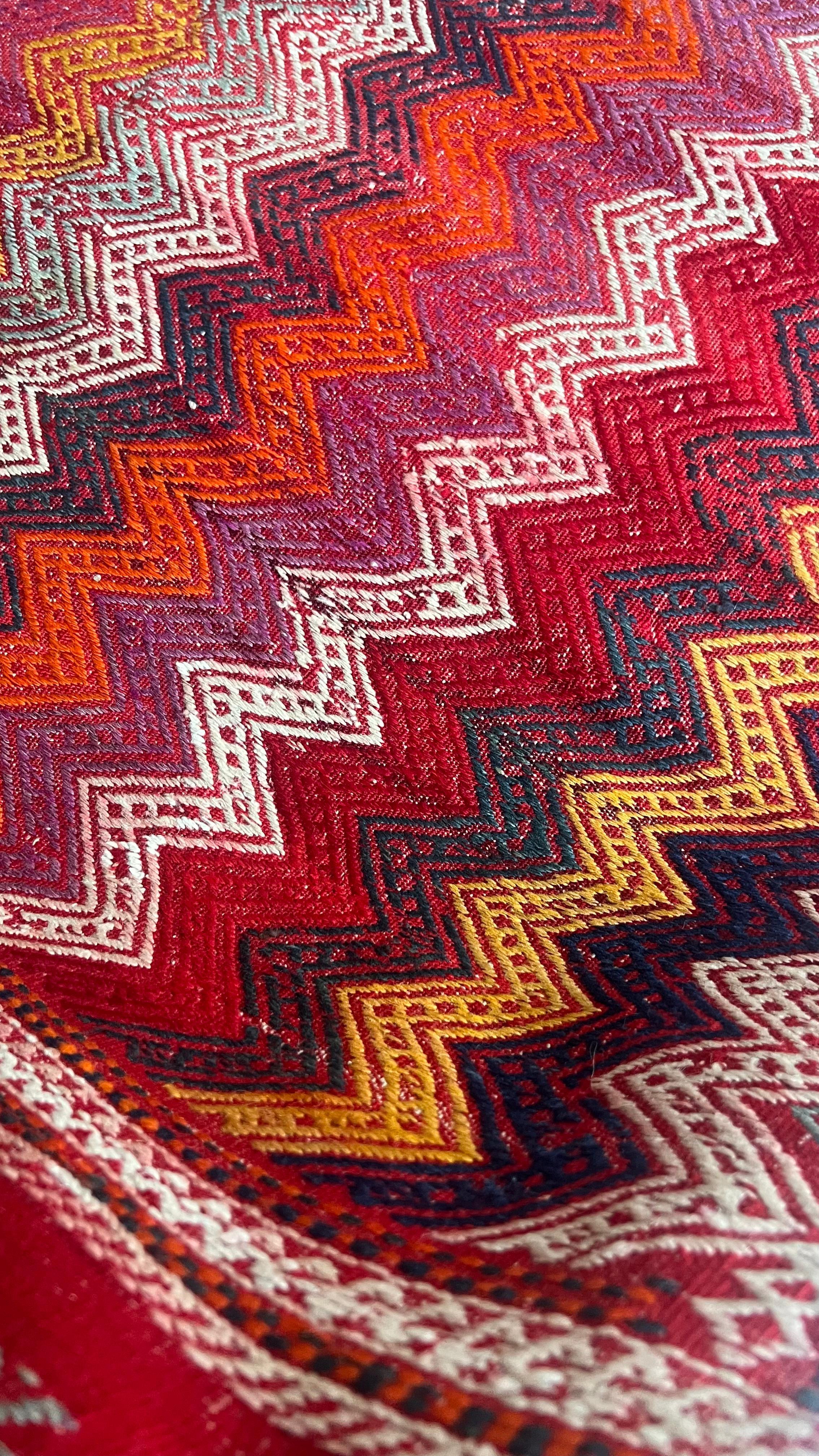 Handmade Turkish Balıkesir Cicim Kilim – 131 × 184 cm – Vintage Tribal Wool Rug