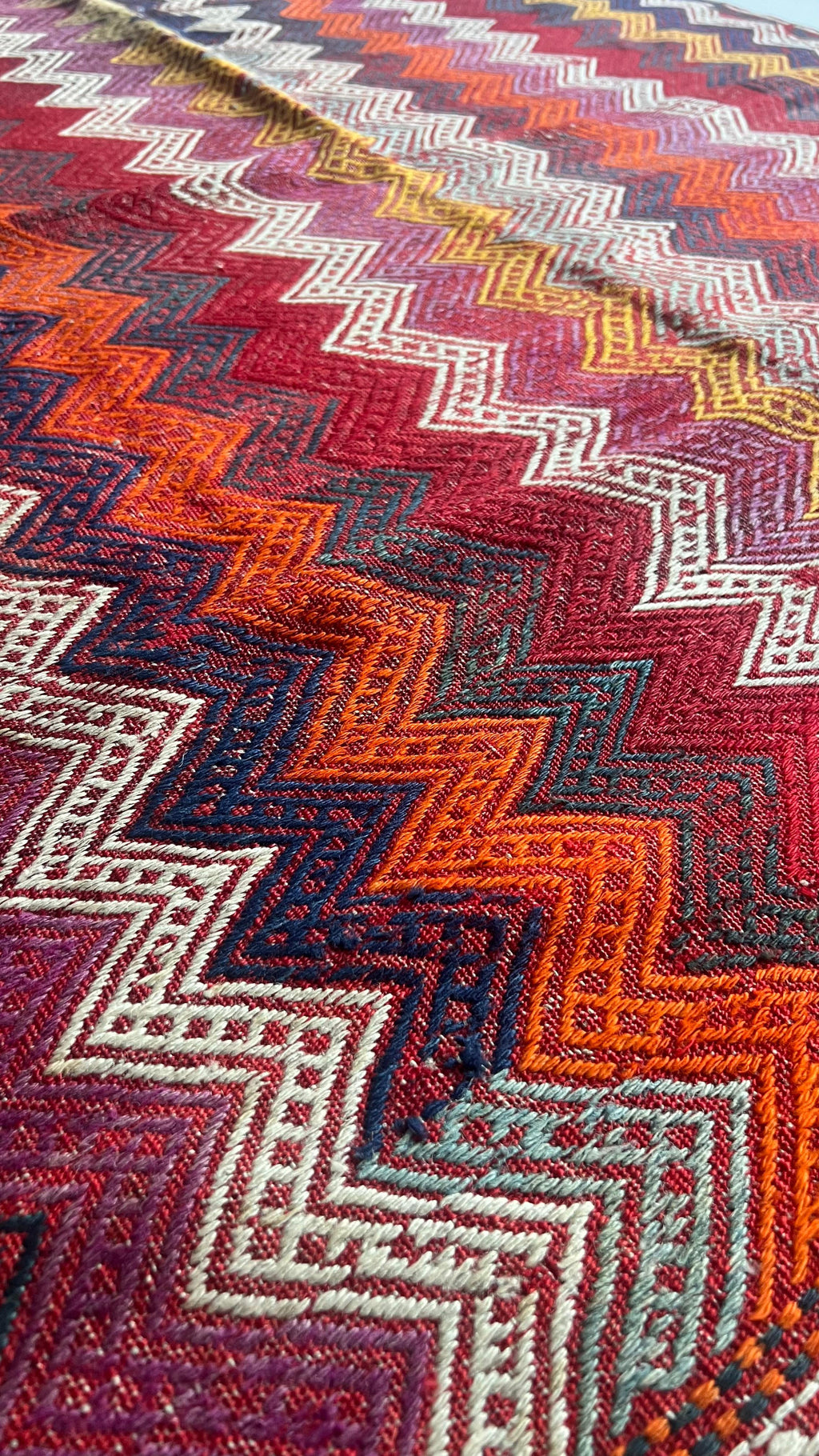 Handmade Turkish Balıkesir Cicim Kilim – 131 × 184 cm – Vintage Tribal Wool Rug