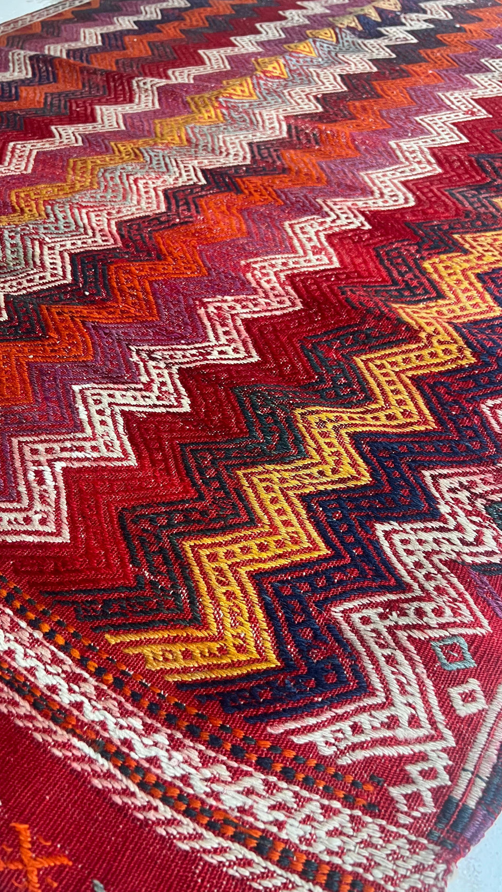 Handmade Turkish Balıkesir Cicim Kilim – 131 × 184 cm – Vintage Tribal Wool Rug