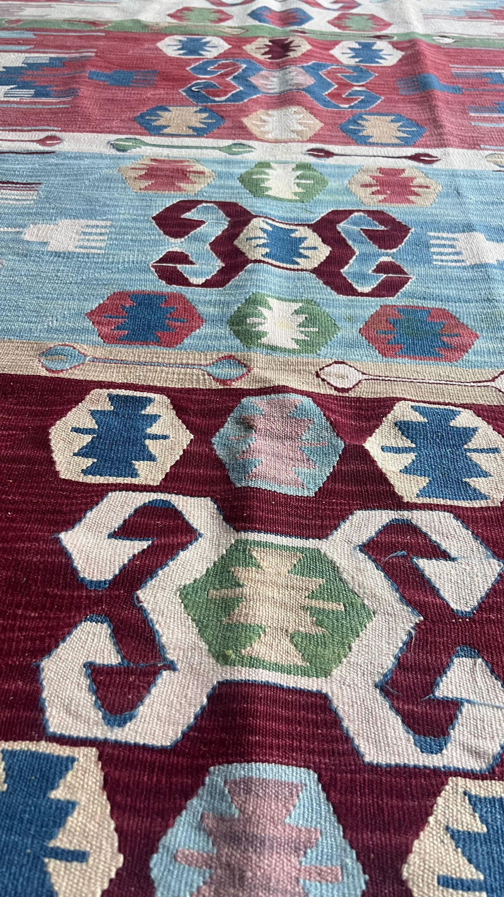 Handmade Turkish Denizli Kilim – 107 × 168 cm – Vintage Tribal Wool Rug