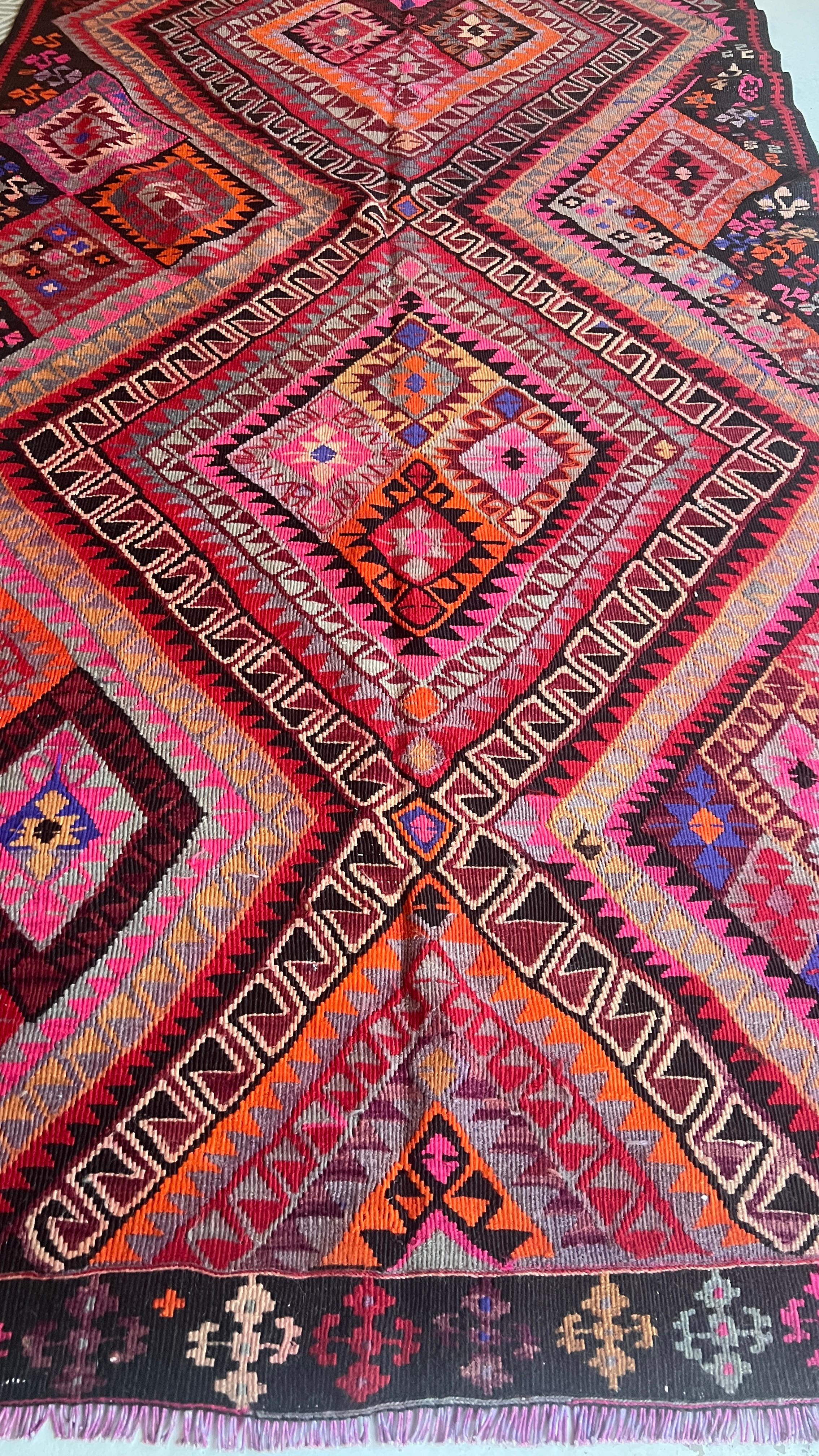 Vintage Turkish Van Kilim – 138 × 314 cm – Handmade Wool Tribal Rug