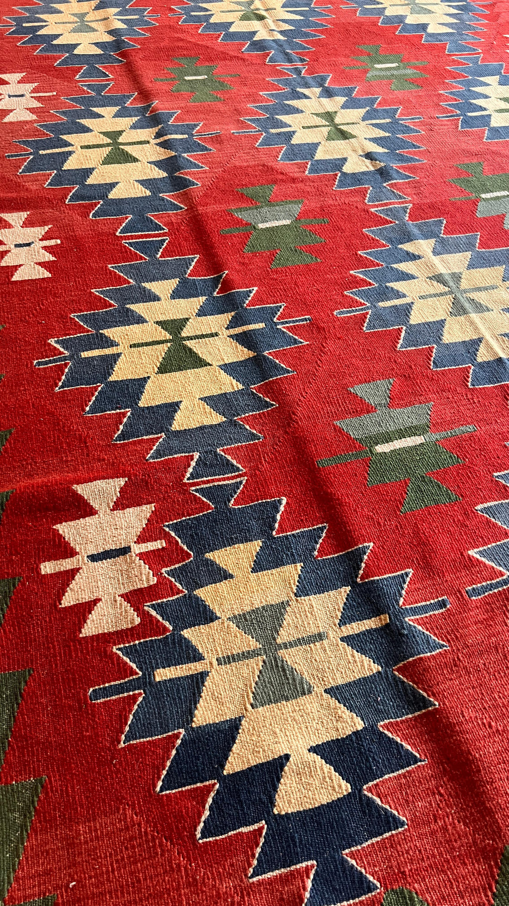 Vintage Turkish Uşak Kilim – 165 × 248 cm – Handmade Wool Tribal Rug