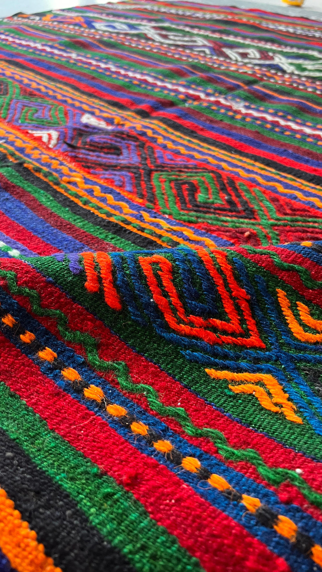 Vintage Anatolian Sivas Kilim – 181 × 186 cm – Handmade Wool Tribal Rug