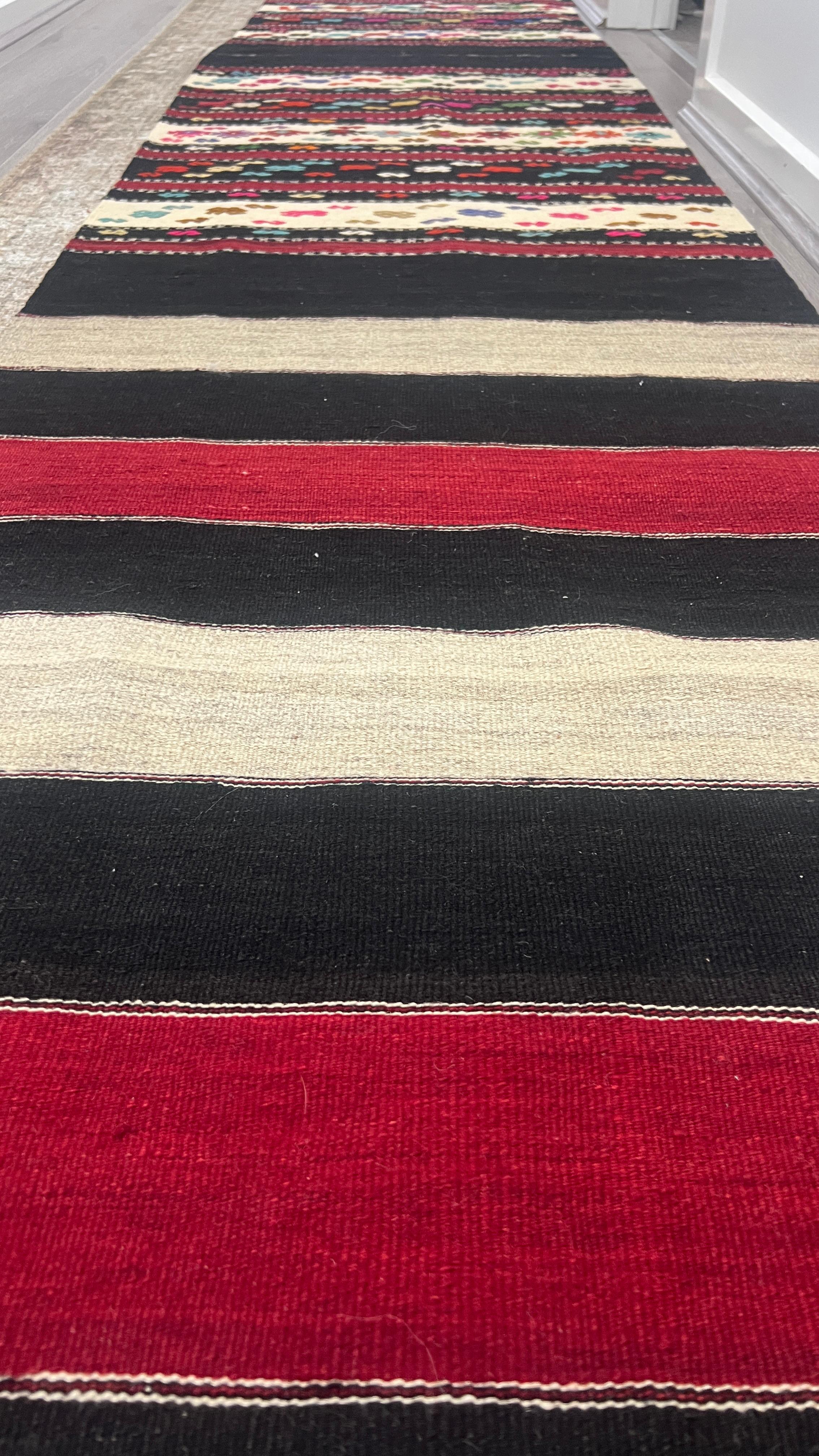 Vintage Turkish Kilim Runner – 71 × 461 cm – Handmade Wool Hallway Runner