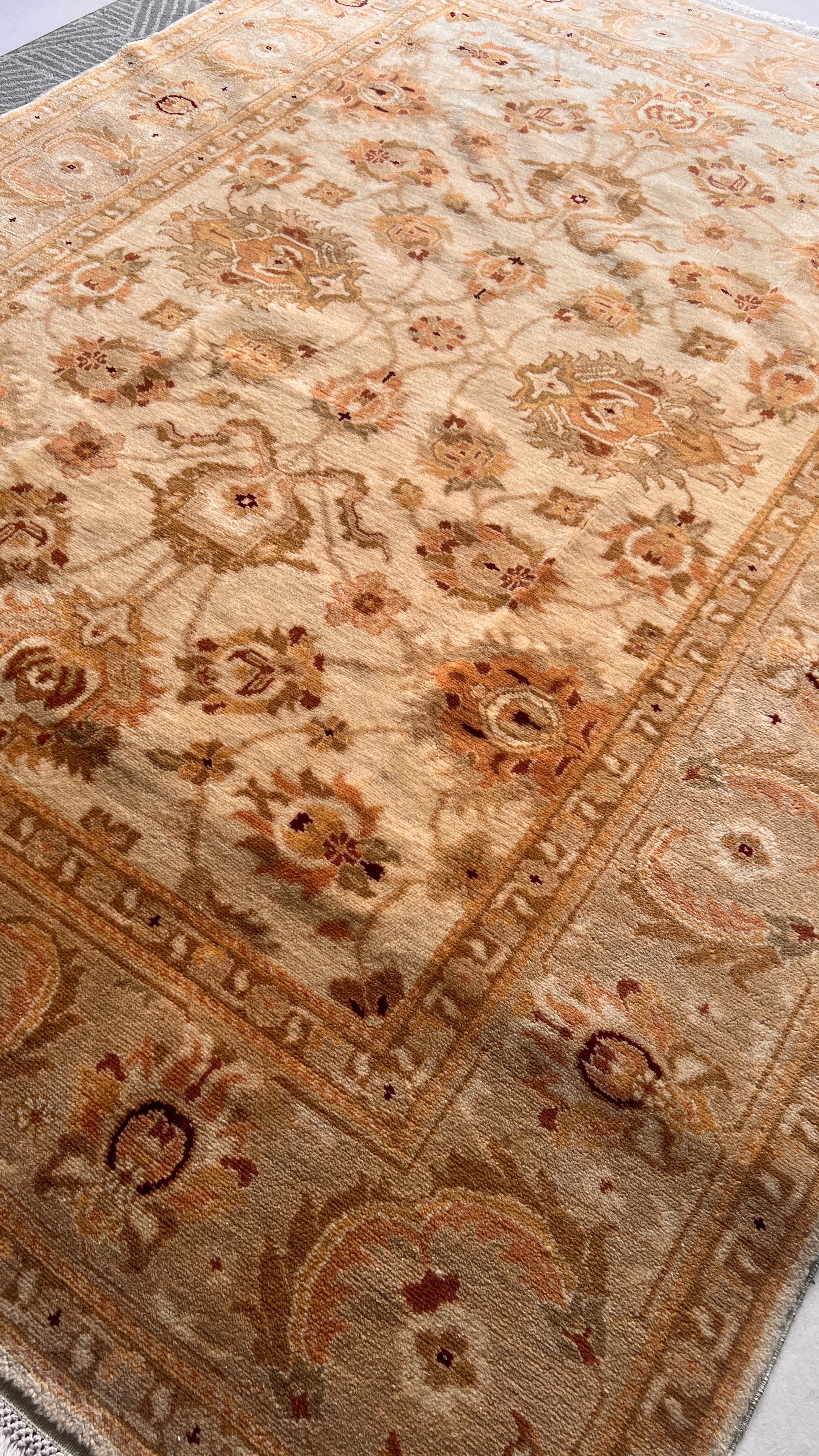 Ottoman Uşak Wool Rug – 173x240 cm – Handmade Turkish Classic Rug