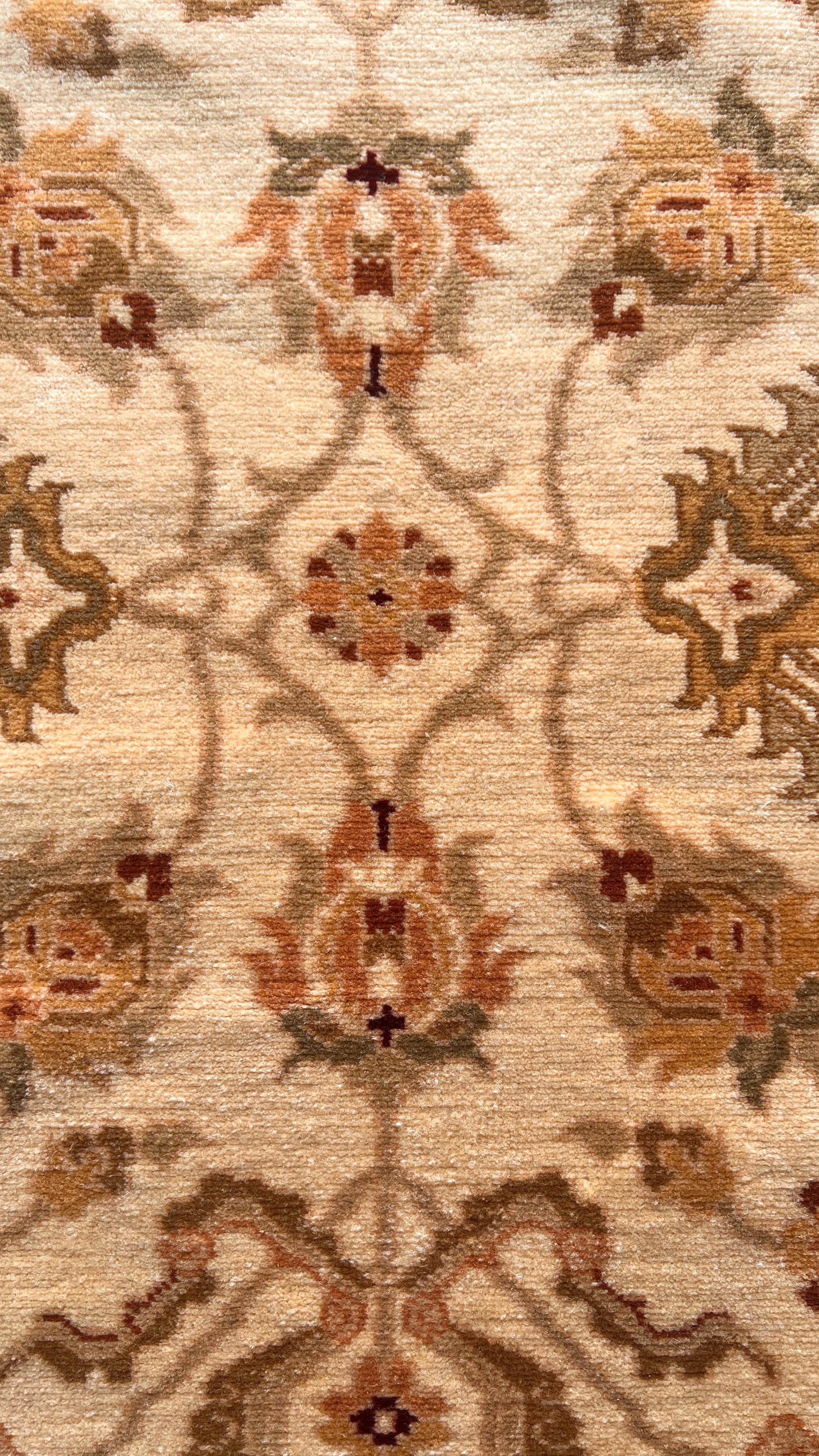 Ottoman Uşak Wool Rug – 173x240 cm – Handmade Turkish Classic Rug