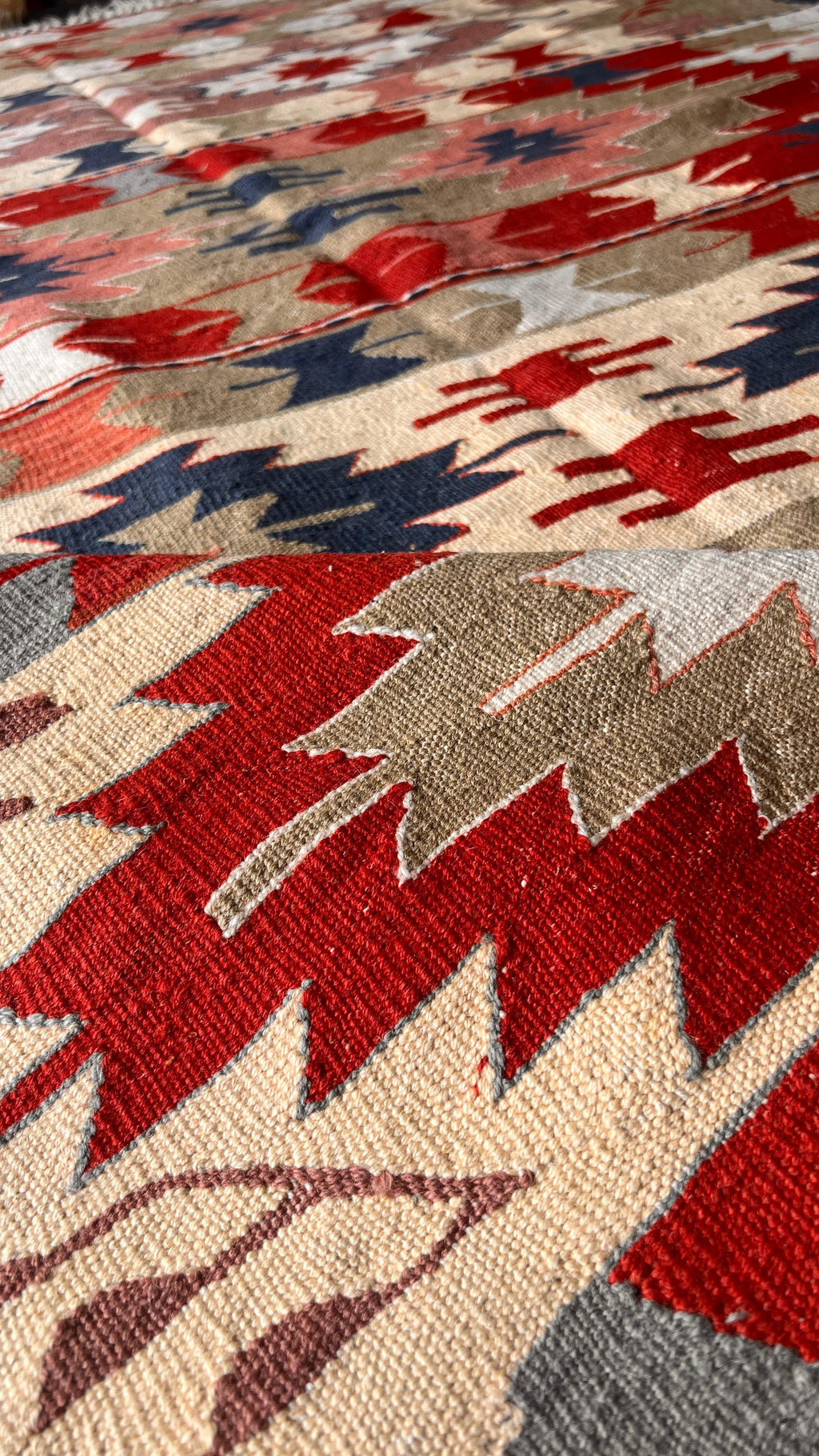 Handmade Turkish Uşak Kilim – 165 × 233 cm – Vintage Tribal Wool Rug