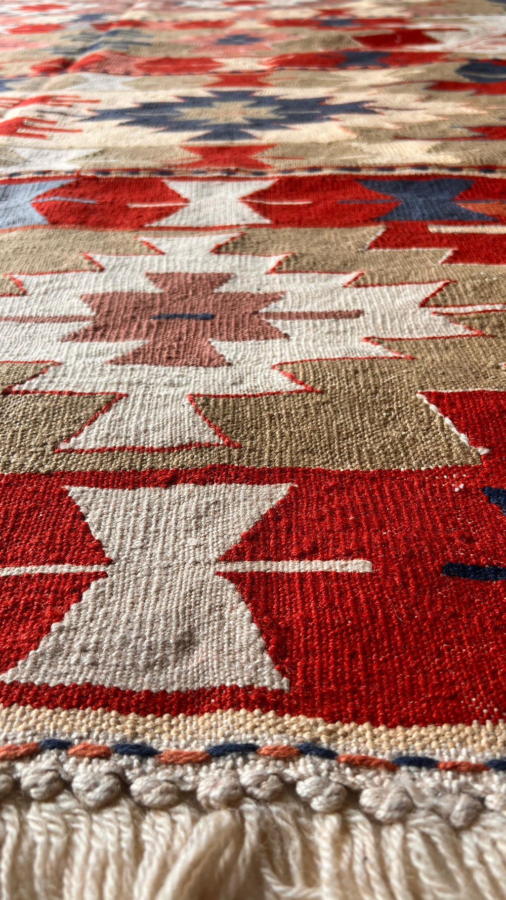 Handmade Turkish Uşak Kilim – 165 × 233 cm – Vintage Tribal Wool Rug