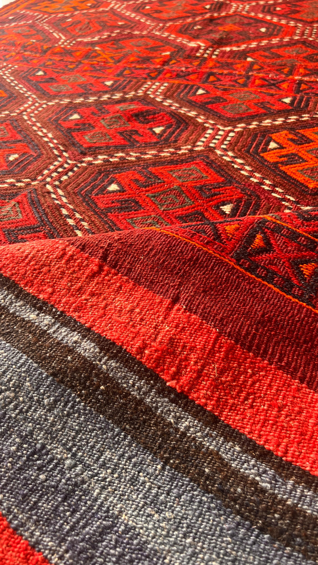 Handmade Persian Cicim Kilim – 128 × 220 cm – Vintage Wool Tribal Rug