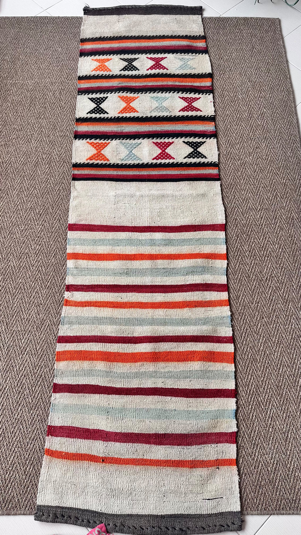 Nevşehir Turkish Kilim Runner – Ivory · 65 × 234 cm