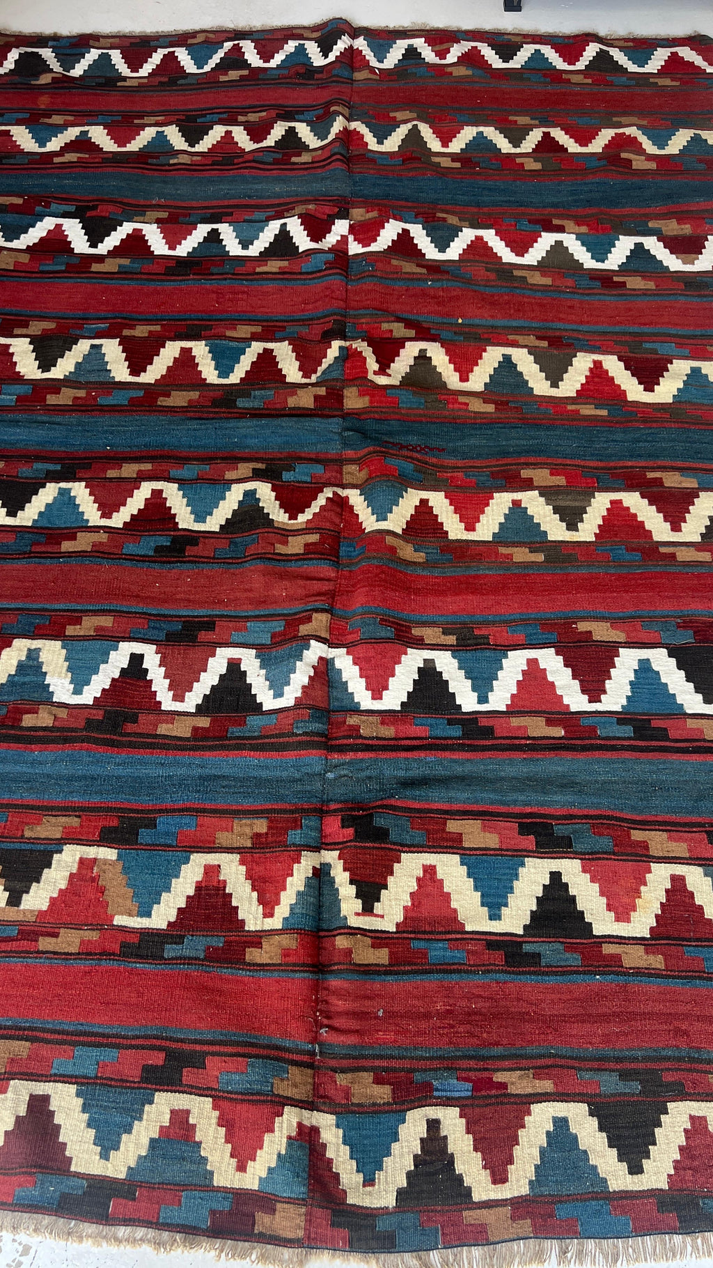 Vintage Kazak Kilim Rug – 167x240 cm – Handwoven Wool – Semi Antique Tribal Carpet