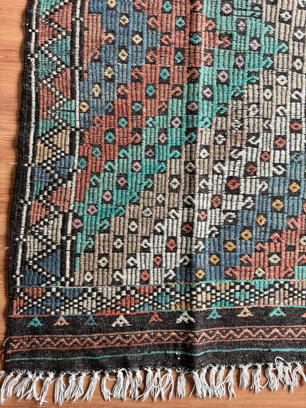 Vintage Manisa Cicim Kilim, Turquoise & Rust, 200 × 344 cm – detail view 3