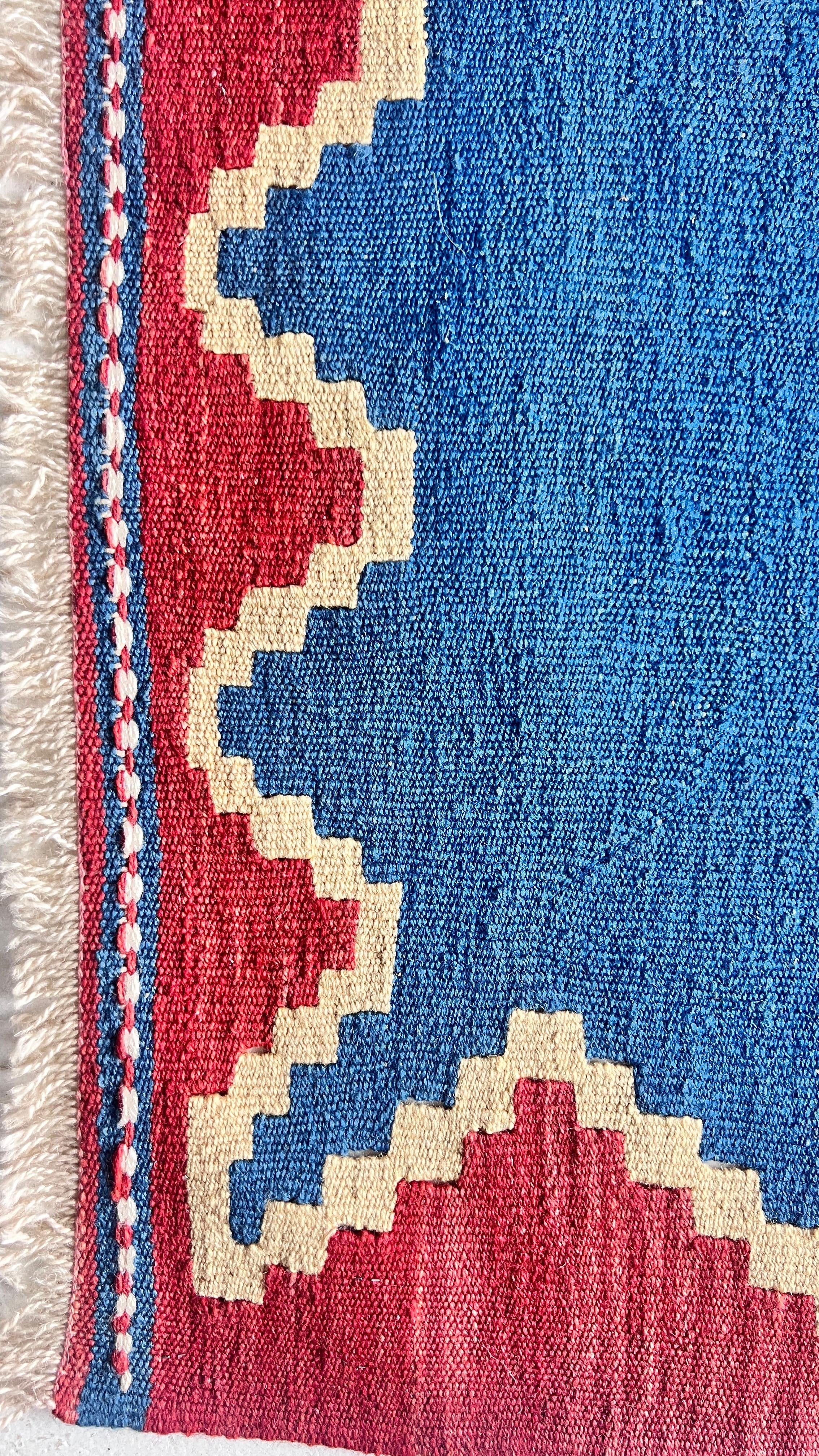 Vintage Turkish Denizli Kilim 167x232 cm – Handwoven Wool Tribal Blue Rug