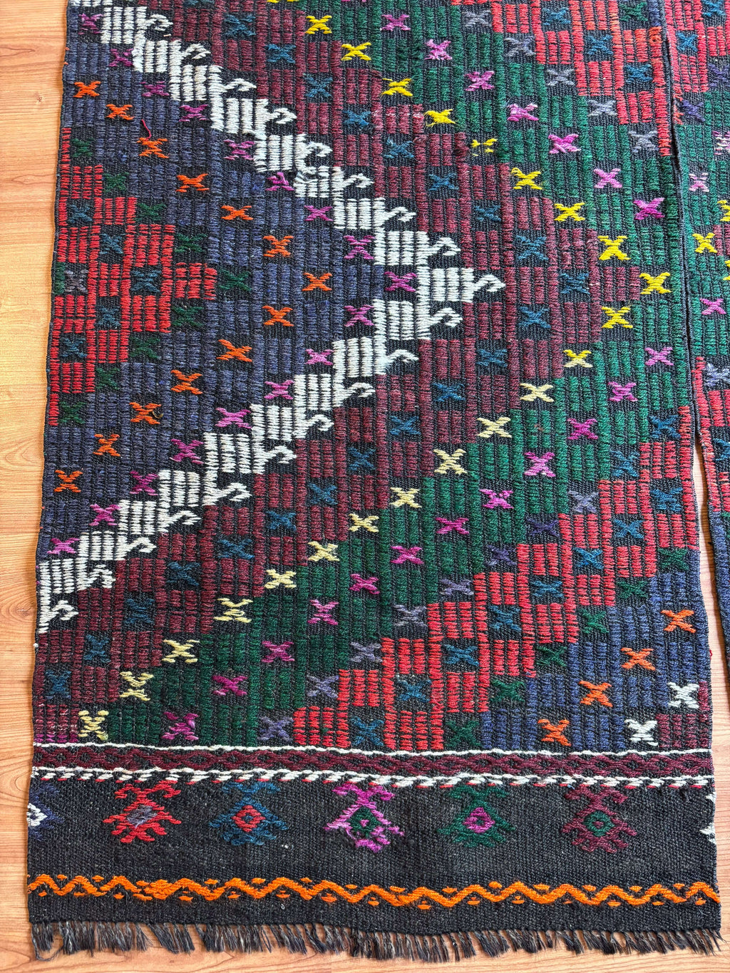 Vintage Balıkesir Cicim Runner, Green & Red, 80 × 300 cm – detail view 5