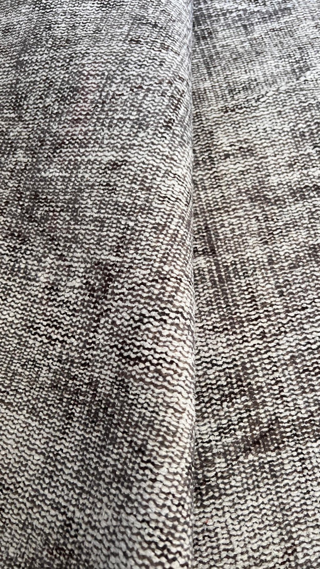 Vintage Minimalist Turkish Rug 160x235 cm – Handwoven Wool Kilim – Charcoal Grey Flatweave