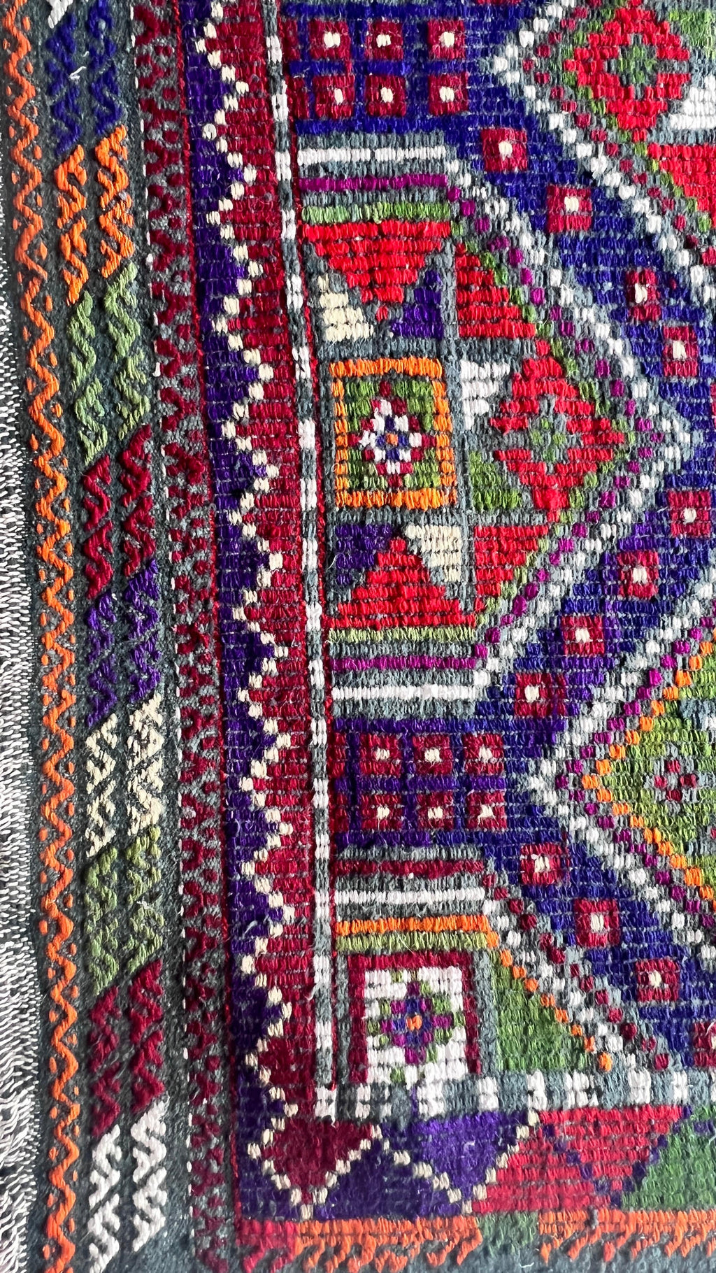Large Vintage Anatolian Rug – 187x293 cm – Handwoven Wool Statement Carpet