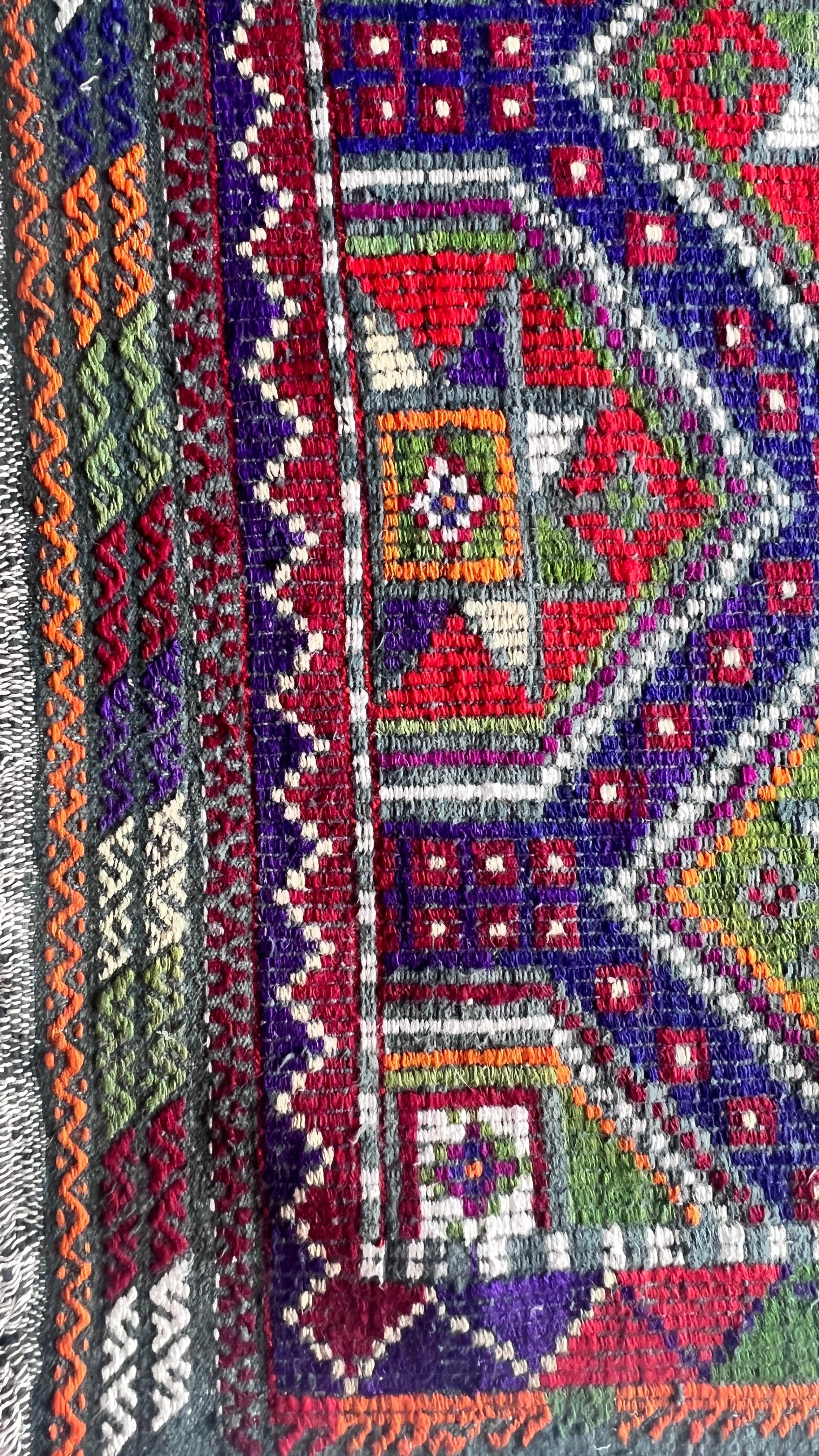 Large Vintage Anatolian Rug – 187x293 cm – Handwoven Wool Statement Carpet