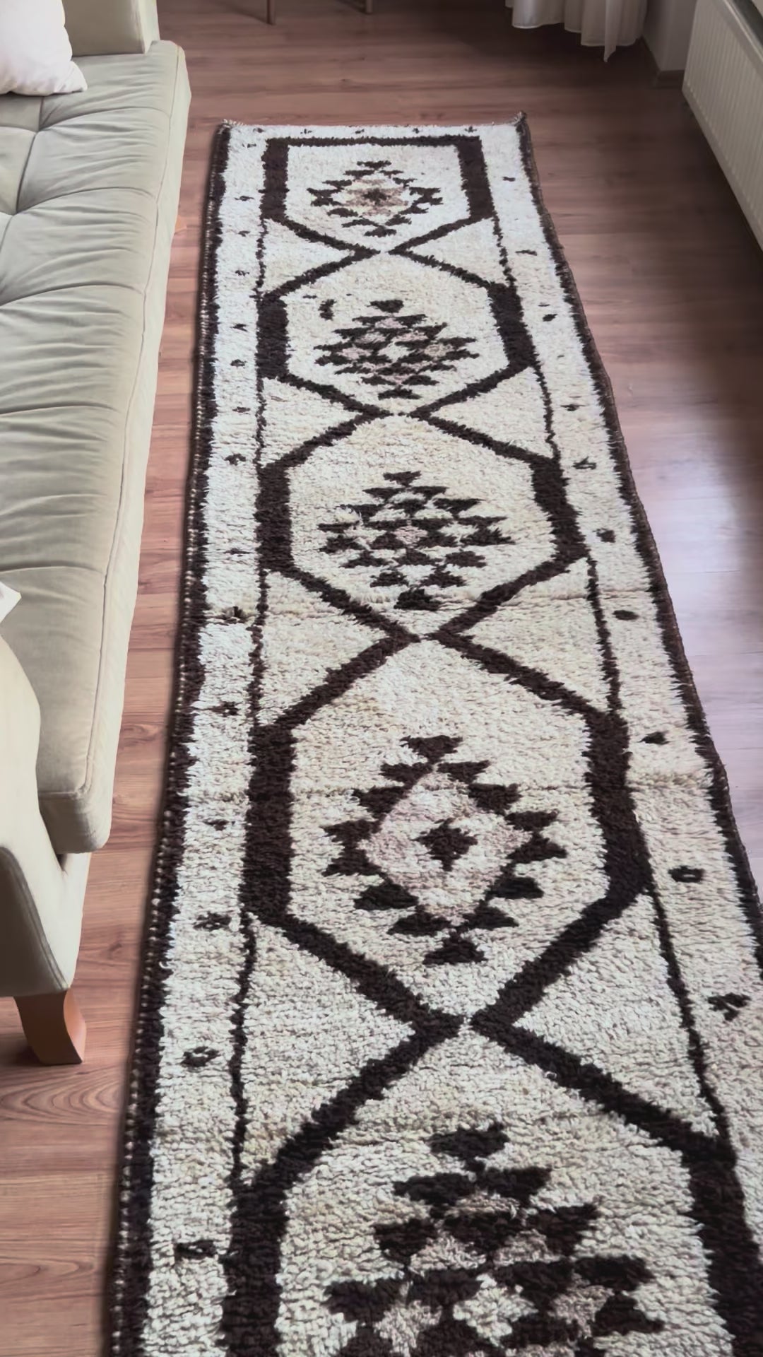 Herki Tribal Runner Rug – Ivory · 80 × 320 cm