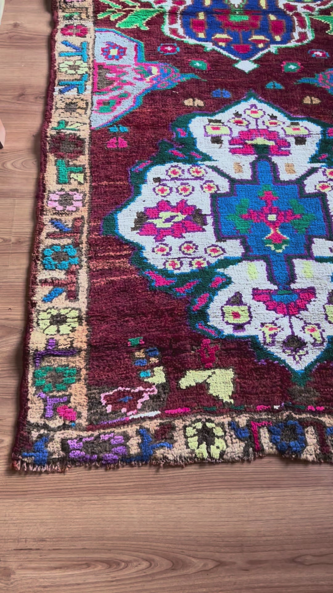 Herki Tribal Runner Rug – Burgundy · 96 × 337 cm