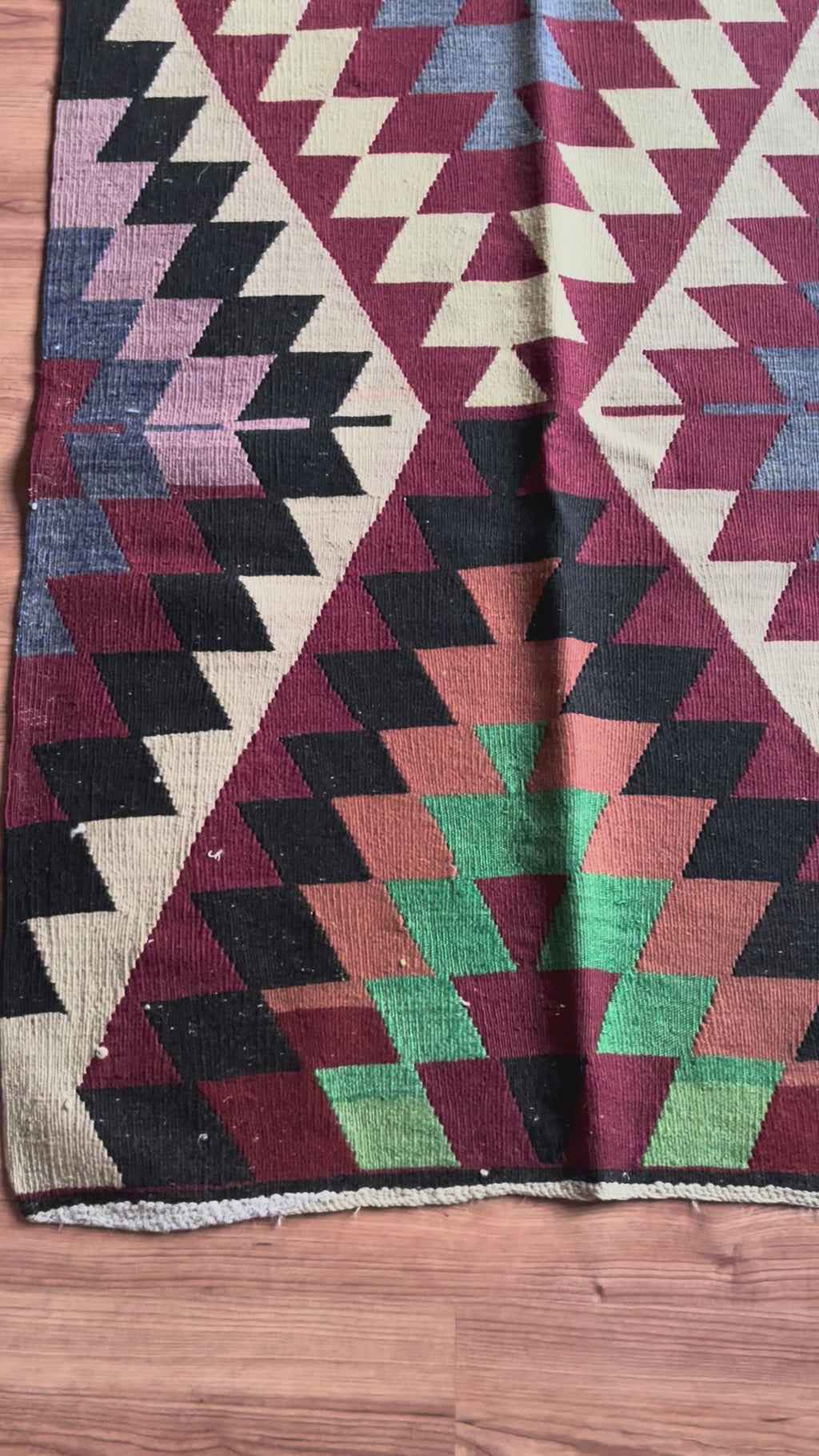 175 × 345 cm | Handmade Uşak Kelle Boyu Wool Kilim