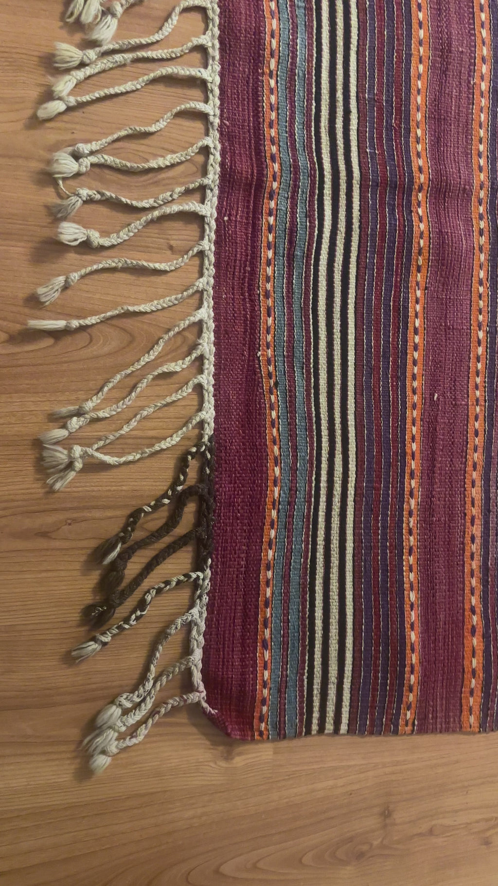 Turkish Vintage Kilim Rug – 127 × 180 cm | Handmade Wool Flatweave