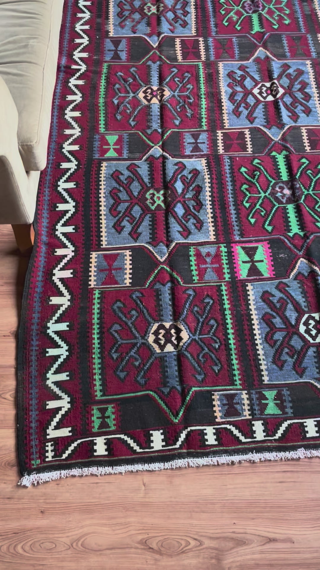 320 × 185 cm - Daghestan Kuba Kilim