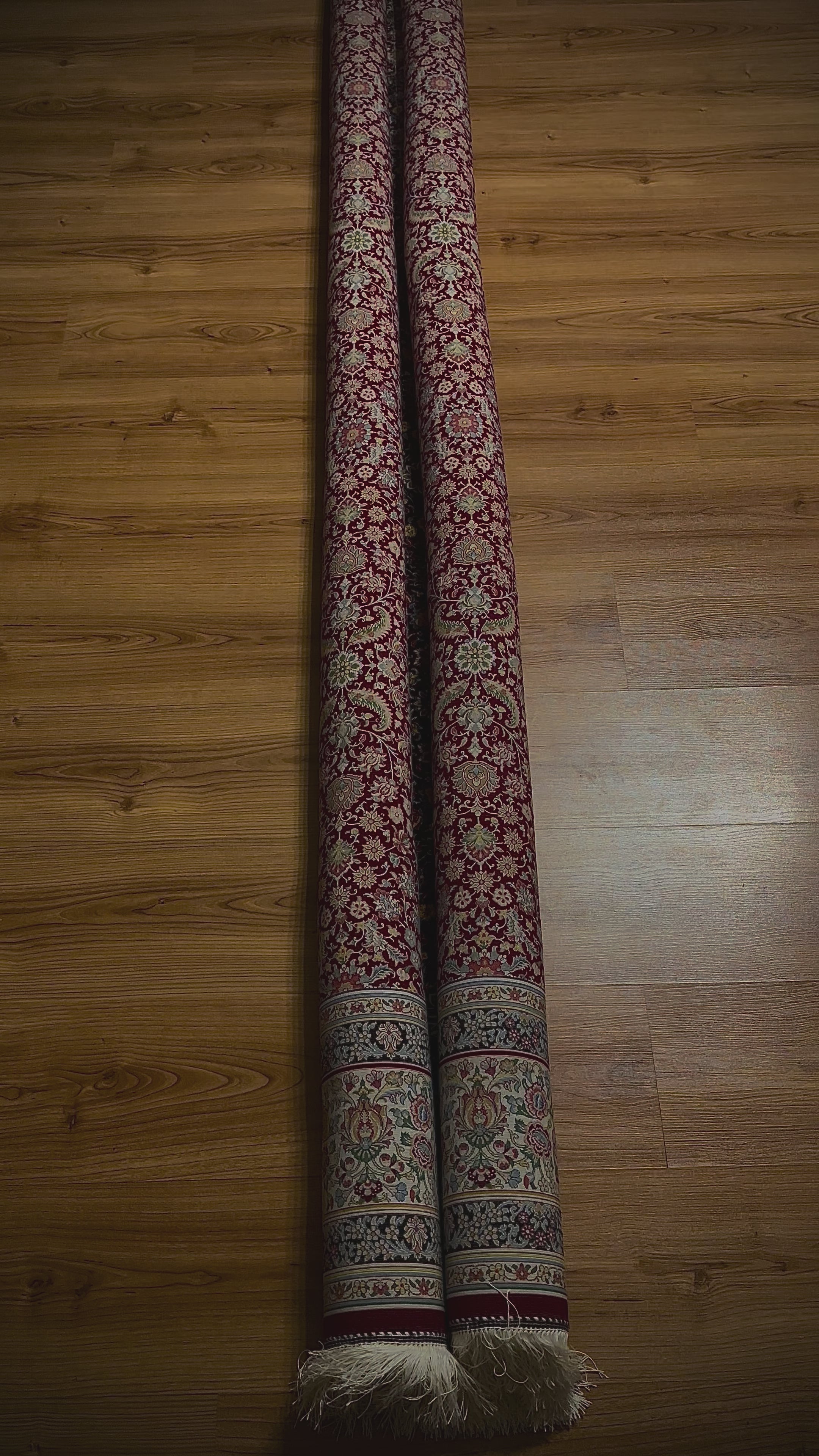 Luxury Modal Silk Rug – 200×300 cm | Persian Style Floral Carpet