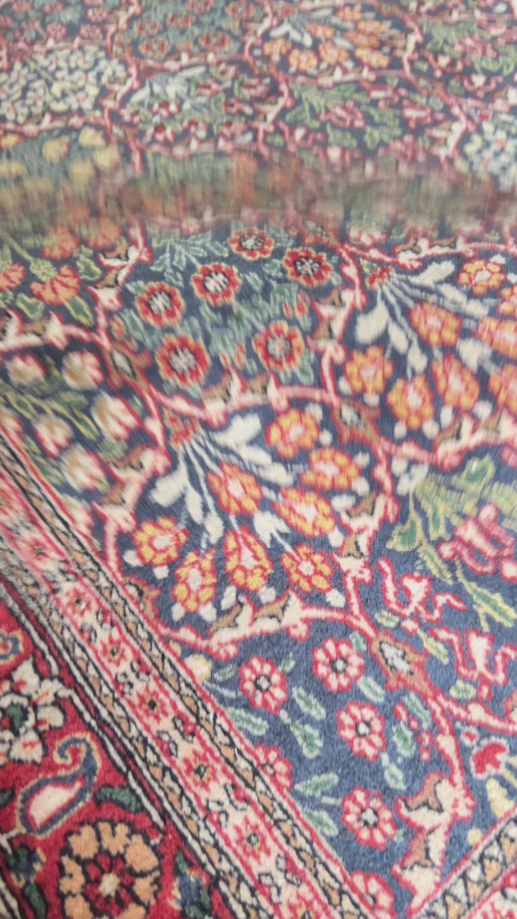 Hereke Handwoven Wool Rug – 160×250 cm | Classic Turkish Floral Carpet